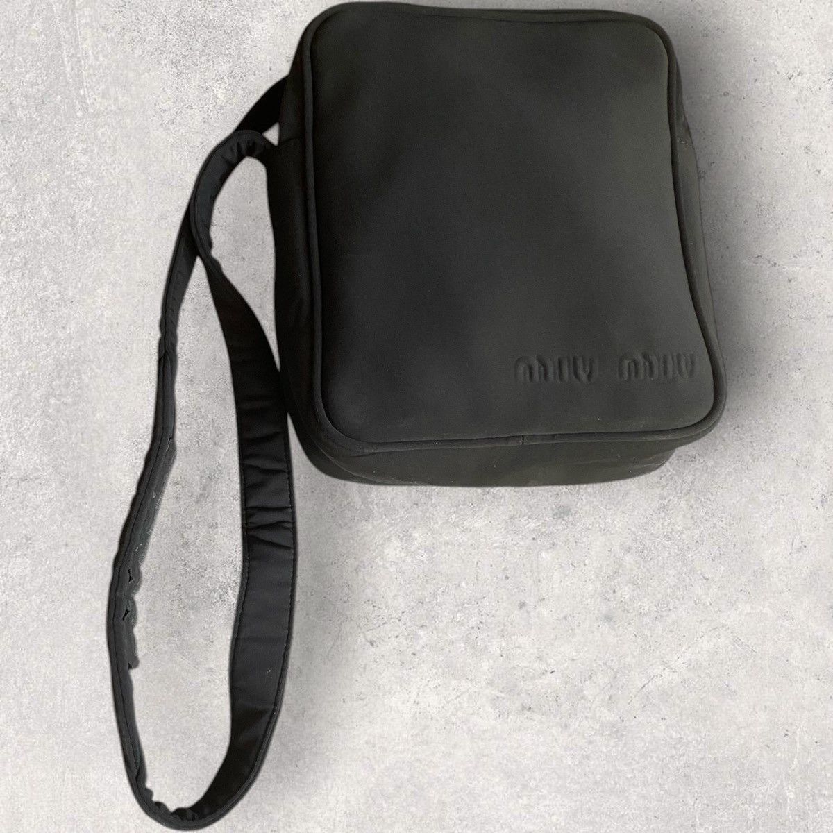 Miu Miu Miu Miu Logo Emboss Logo Bag Size ONE SIZE - 1 Thumbnail