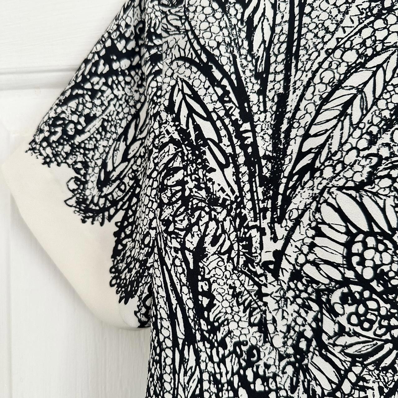 Designer LOFT Women's White and Multi Tshirt Size S / US 4 / IT 40 - 3 Thumbnail