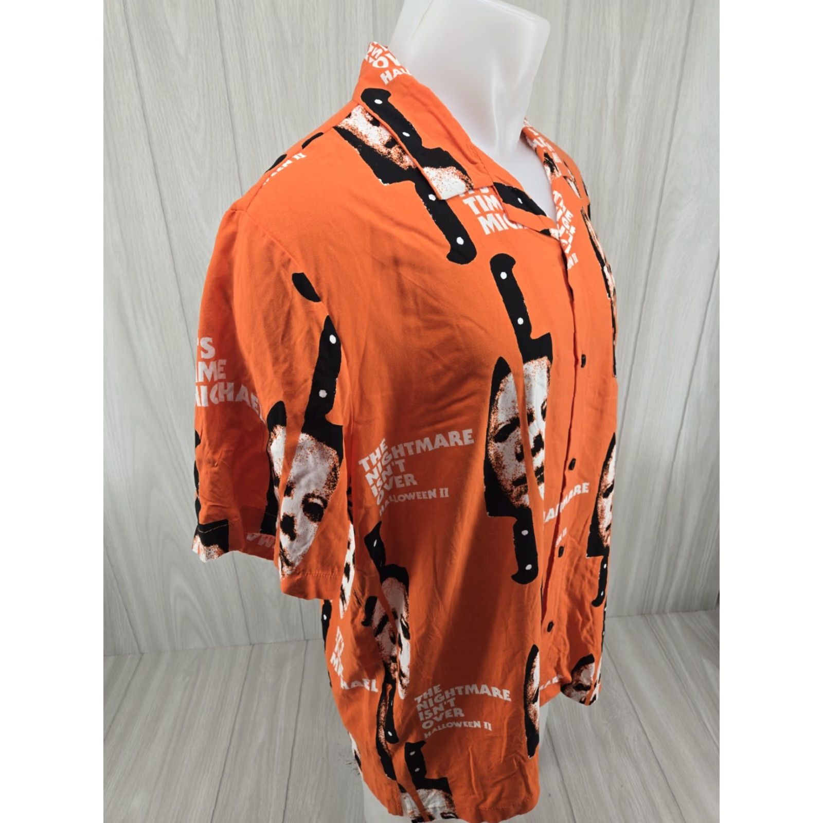 Vintage Halloween 2 Michael Myers Mens Button Up Shirt XL All Over Print Size US XL / EU 56 / 4 - 7 Thumbnail