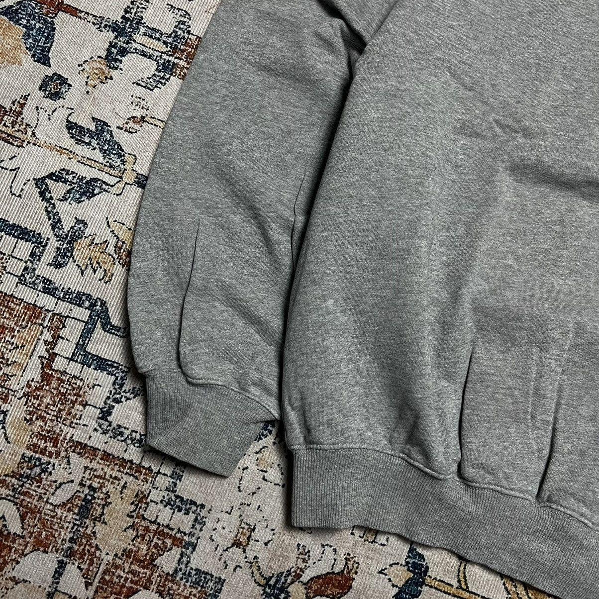 Japanese Brand Japanese Brand Simple Emboss Single Pocket Sweatshirt Size US XXL / EU 58 / 5 - 4 Thumbnail