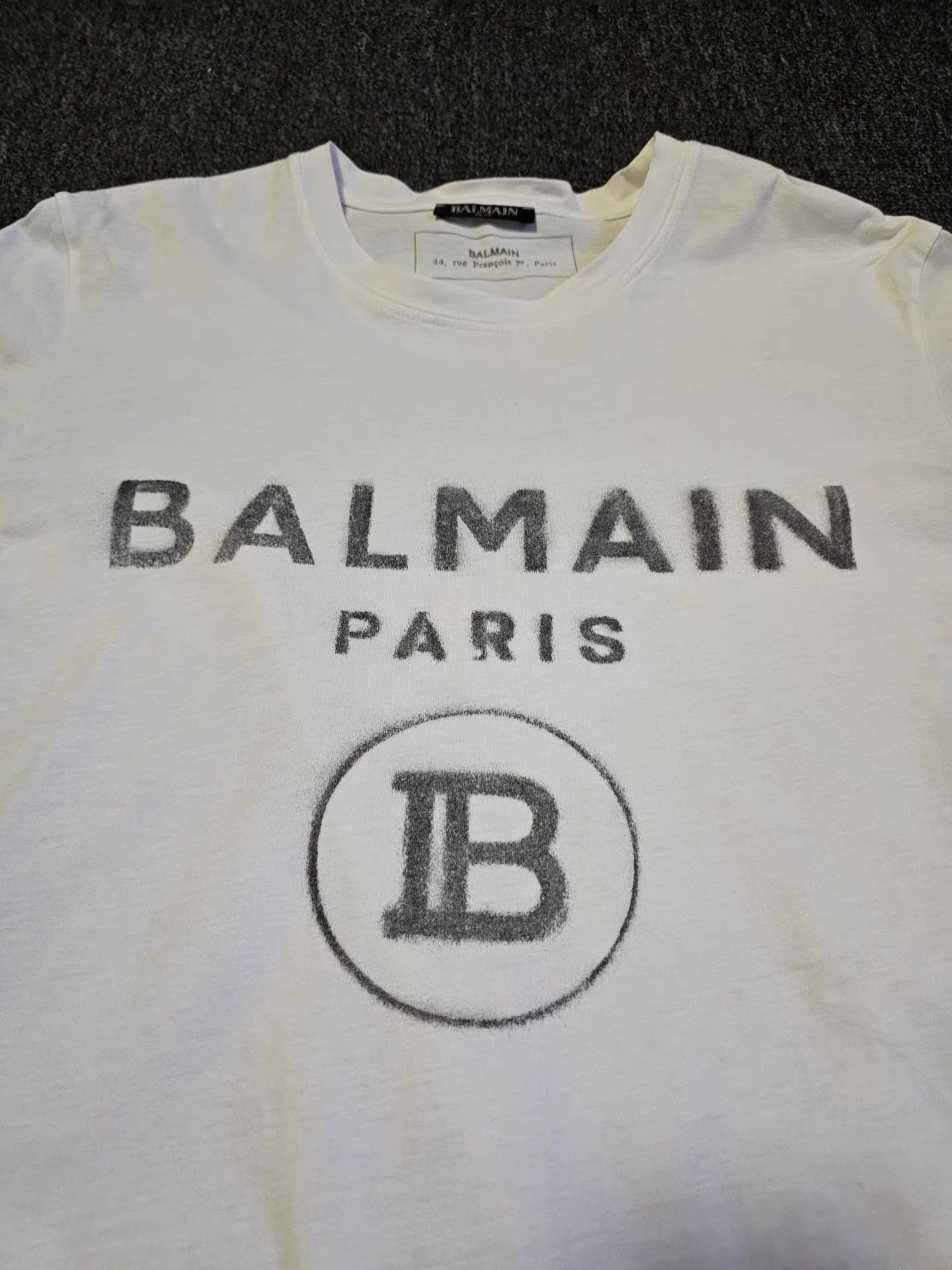 Balenciaga Balmain Men's Short Sleeve T-shirt Size US S / EU 44-46 / 1 - 3 Thumbnail