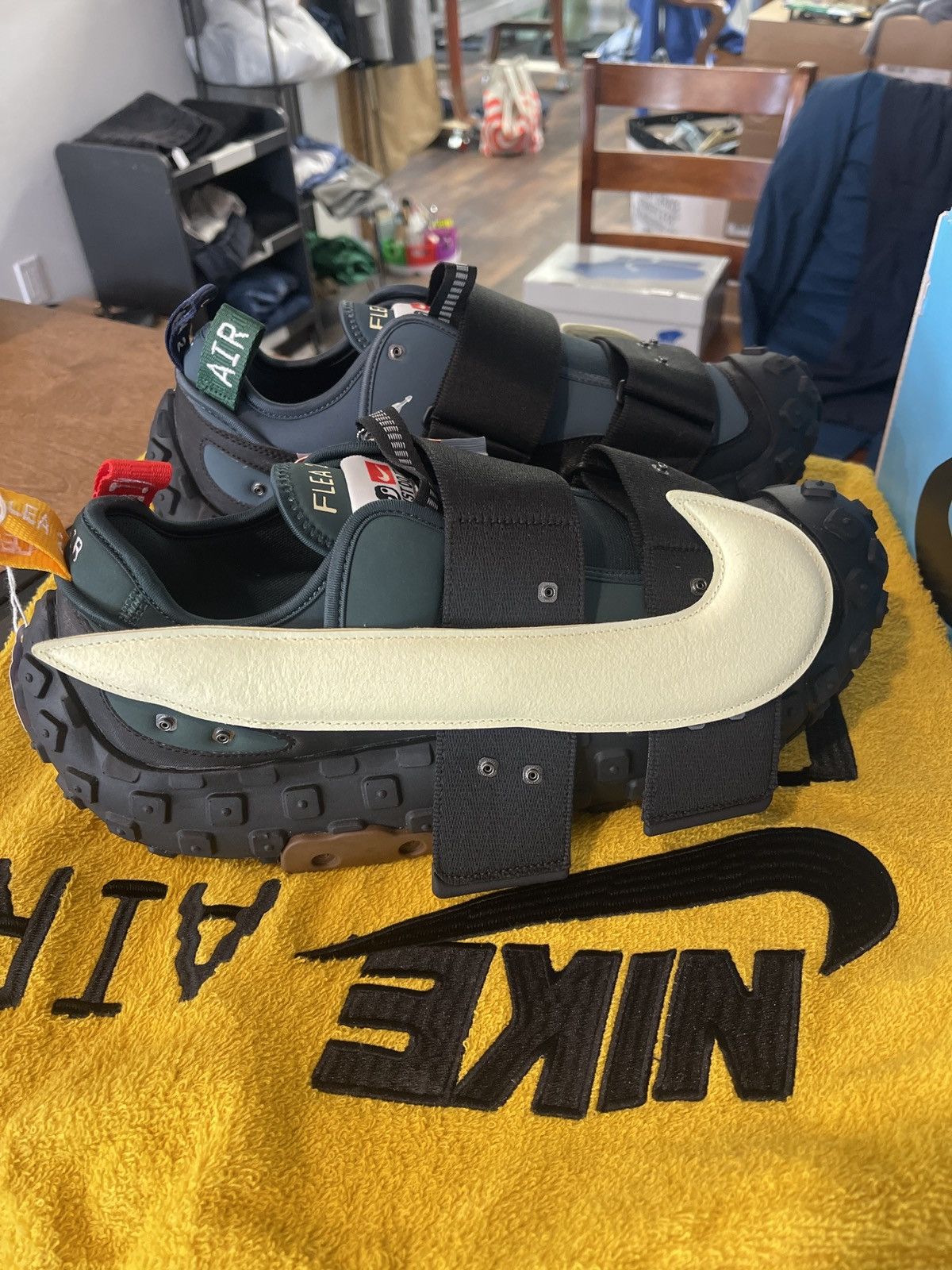 Cactus Plant Flea Market × Nike Cactus Plant Flea Market Flea 2’s Size US 12.5 / EU 45-46 - 1 Thumbnail