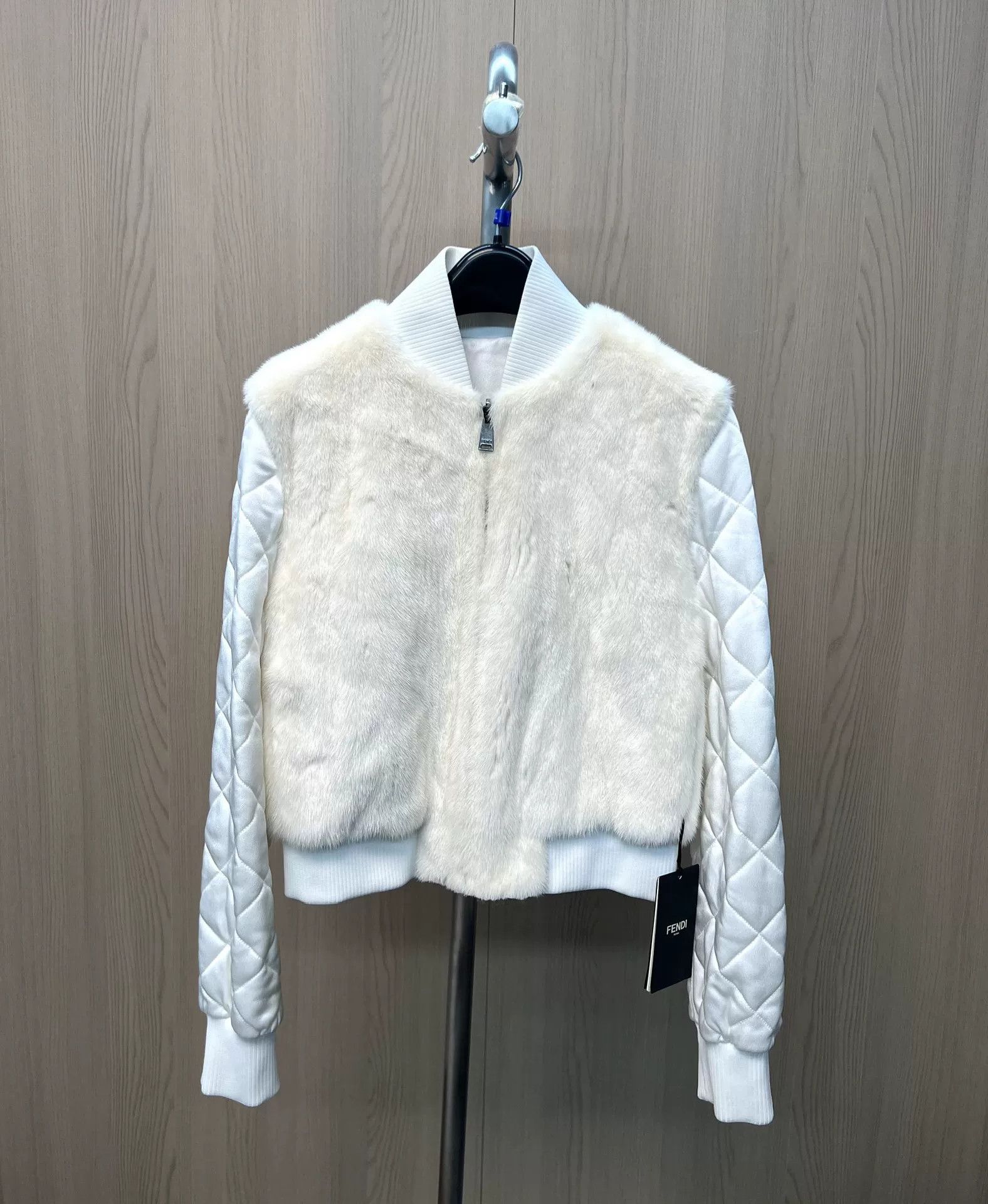 Fendi Fendi Mink Fur Short Coat Size US XXS / EU 40 - 1 Thumbnail