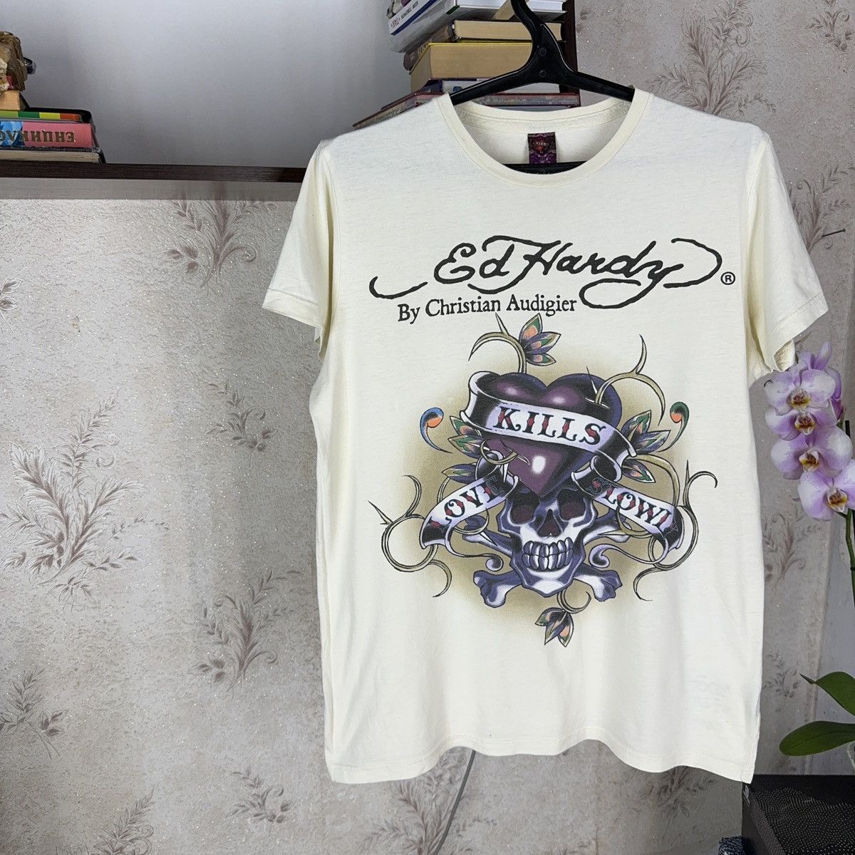 Christian Audigier × Ed Hardy × Vintage Vintage Ed Hardy T shirt by Chirstian Audiger Beige Love Kil Size US M / EU 48-50 / 2 - 4 Thumbnail