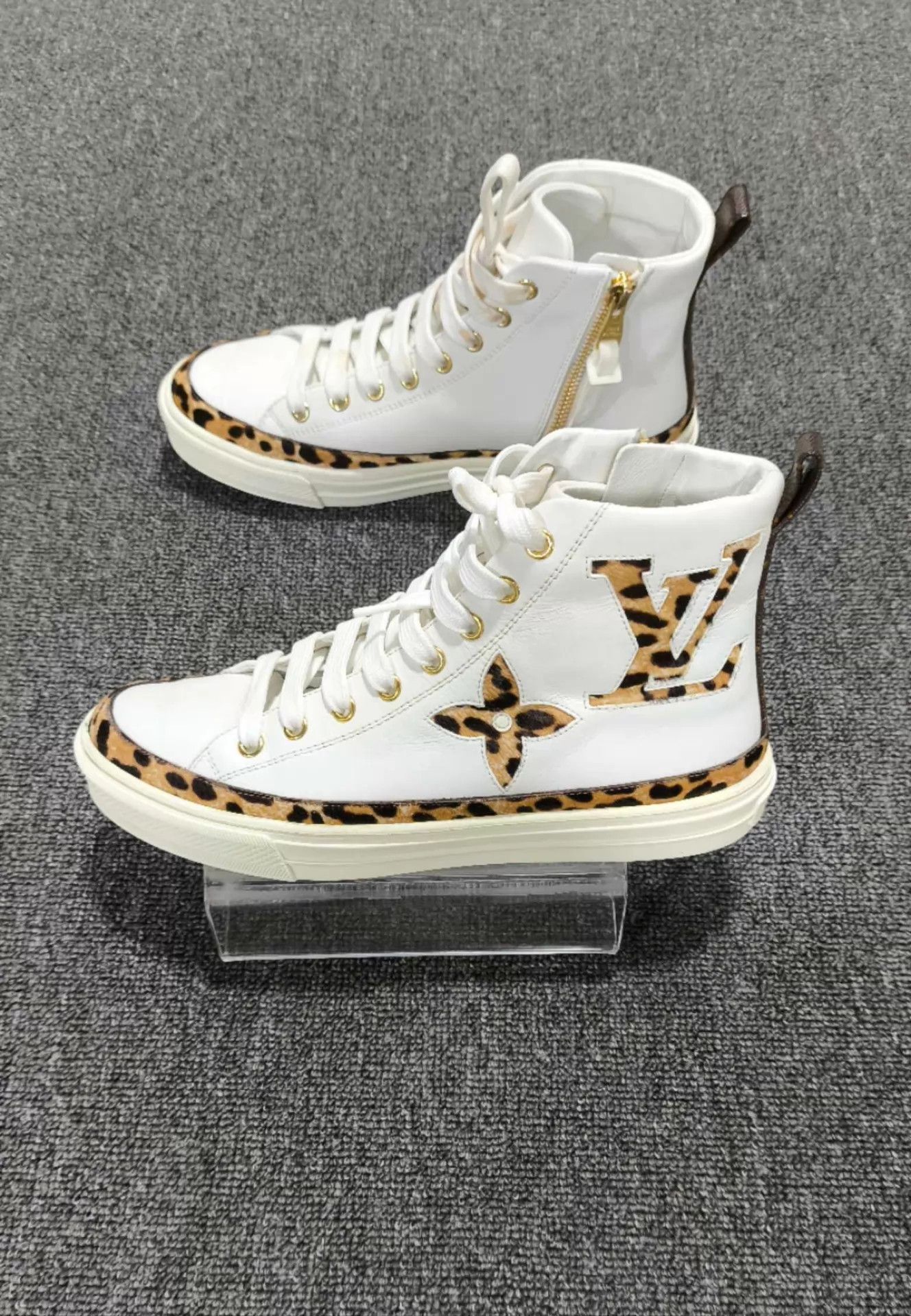 Louis Vuitton LV Women's White Leopard Print Logo High Top 37.5 Size US 7 / IT 37 - 1 Thumbnail
