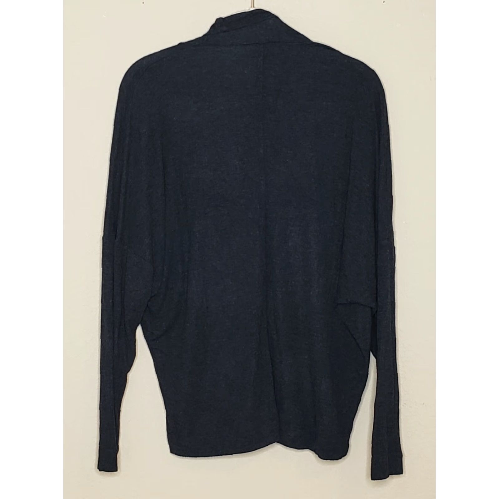 Vintage CAbi QUINN Dolman Cowl Neck Gray Knit Long Sleeve Top Women's XSmall Size XS / US 0-2 / IT 36-38 - 2 Thumbnail