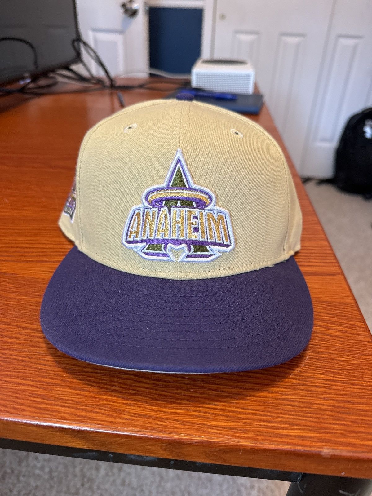 New Era Angels “40th Anniversary Patch” Fitted 7 1/4 Size 32 - 1 Thumbnail