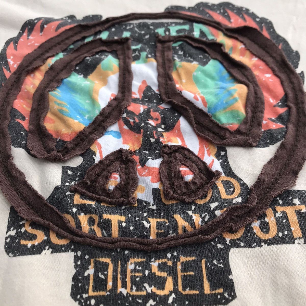 Diesel × Vintage Vintage Diesel Tshirt tee smiley logo acid house peace Cream Size US XL / EU 56 / 4 - 4 Thumbnail