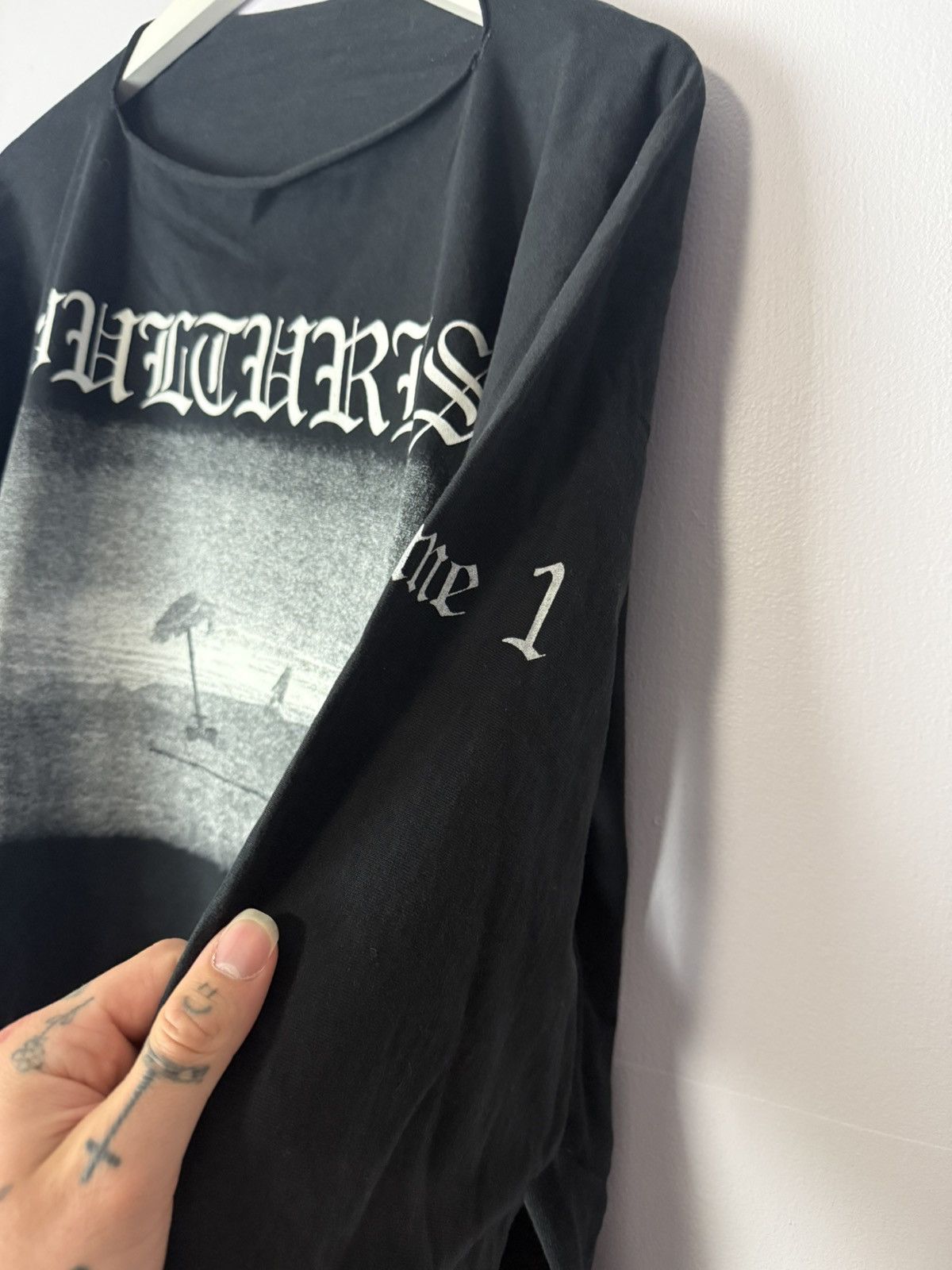 Kanye West Yeezy Vultures Long Sleeve T Shirt Black Kanye West Volume 1 Size US L / EU 52-54 / 3 - 3 Thumbnail