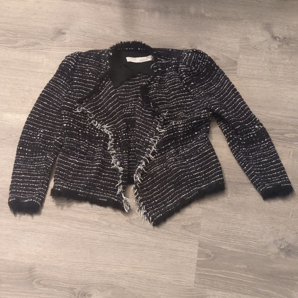 Iro Iro Womens Diana Puff SleevesTweed Jacket Size 38/US 6 Size XS / US 0-2 / IT 36-38 - 2 Thumbnail