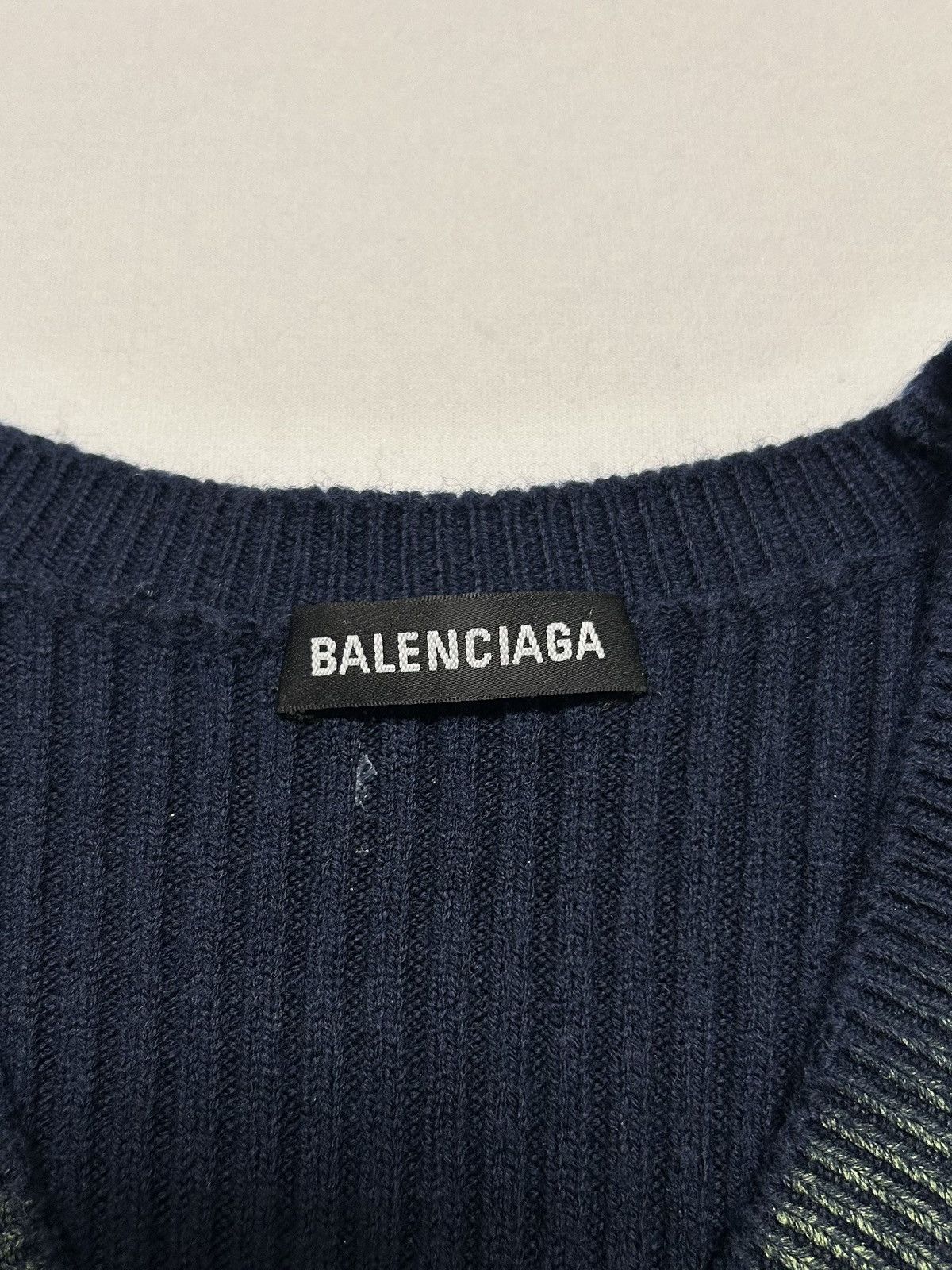 Balenciaga Resort 2020 “Flame” Spray-Paint Airbrush Graffiti Knit Size US S / EU 44-46 / 1 - 10 Thumbnail