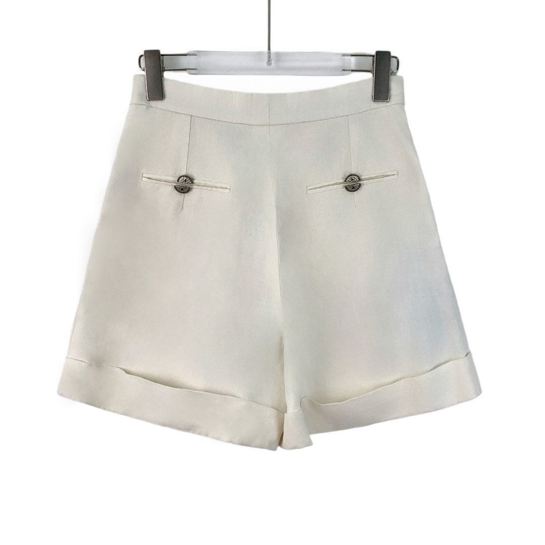 Chanel Chanel Beige Linen Casual Shorts Size 27" / US 4 / IT 40 - 2 Thumbnail