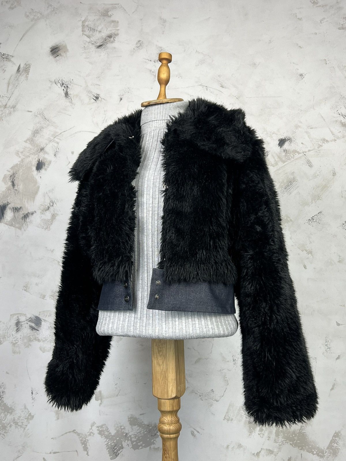 Ferre Vintage Ferre Jeans Black Faux Fur Jacket Size M Size M / US 6-8 / IT 42-44 - 1 Thumbnail