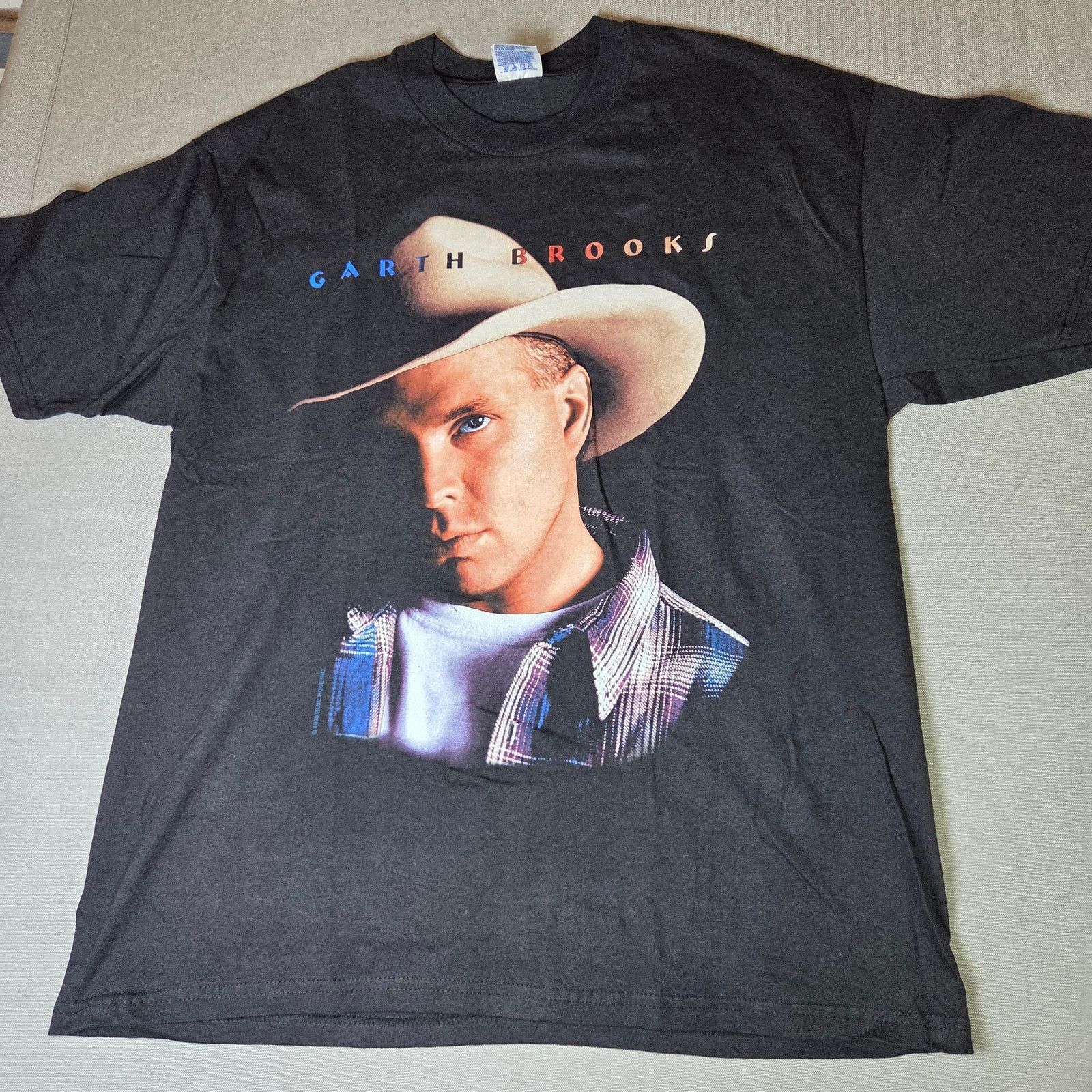 Hanes Garth Brooks 1993 Blue Rose Tour Shirt XL Vintage Tee Size US XL / EU 56 / 4 - 1 Thumbnail