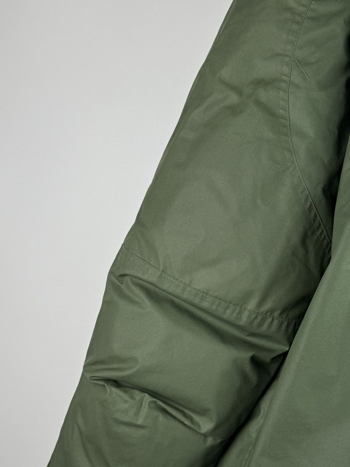 Diesel Vintage Y2K Diesel Military Down Jacket Khaki Size US L / EU 52-54 / 3 - 12 Thumbnail