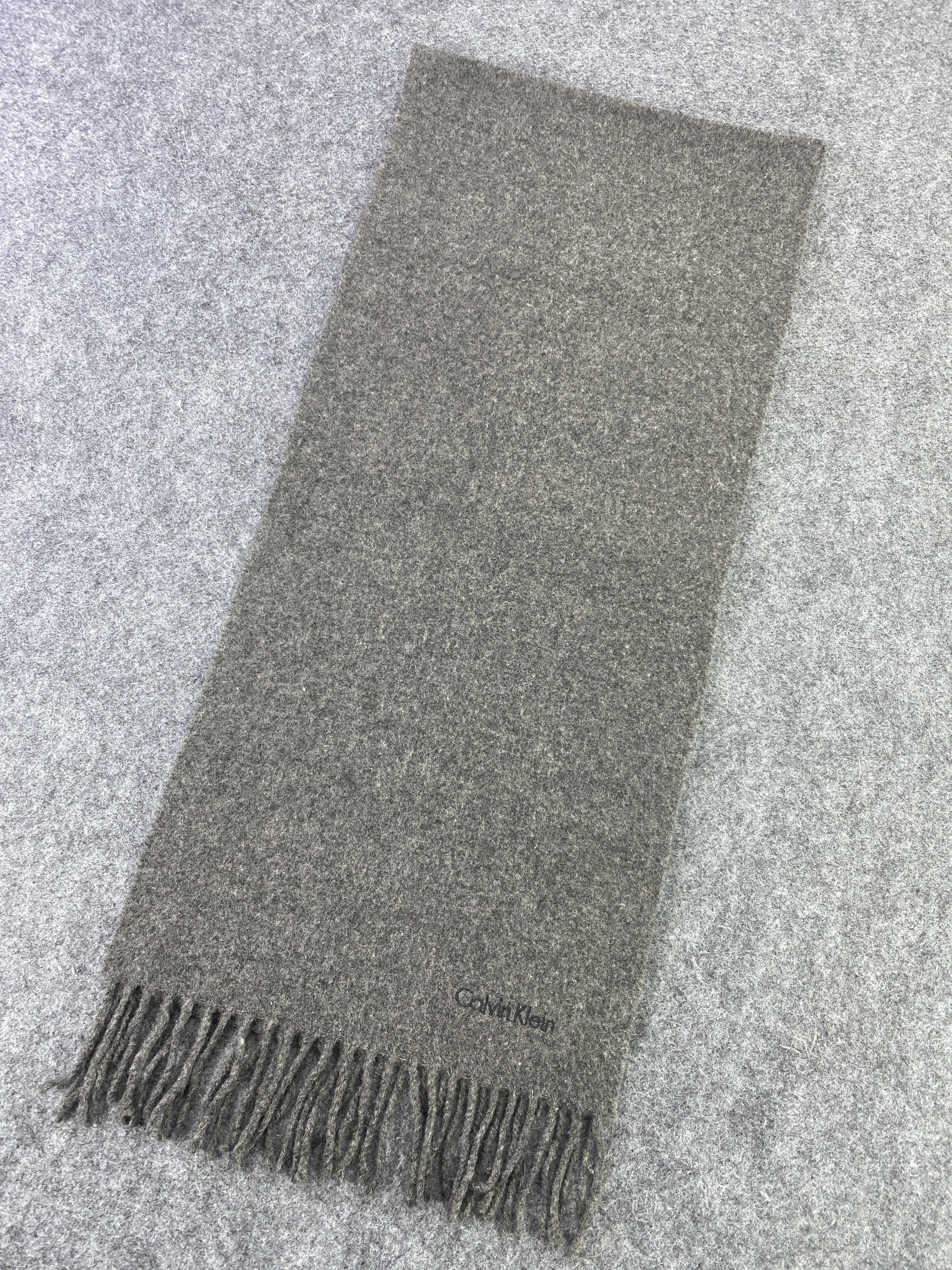 Calvin Klein Calvin Klein Scarf/Muffler/Neckwear-T464 Size ONE SIZE - 3 Thumbnail
