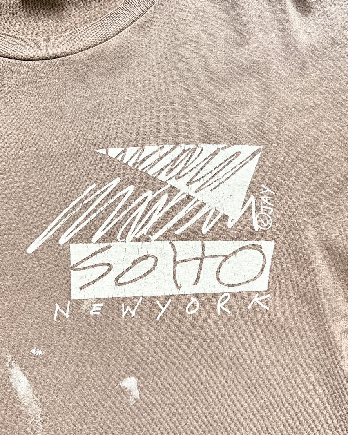 Vintage Vintage 90s SoHo New York Graffiti Graphic T Shirt Sun Faded Size US XL / EU 56 / 4 - 2 Thumbnail