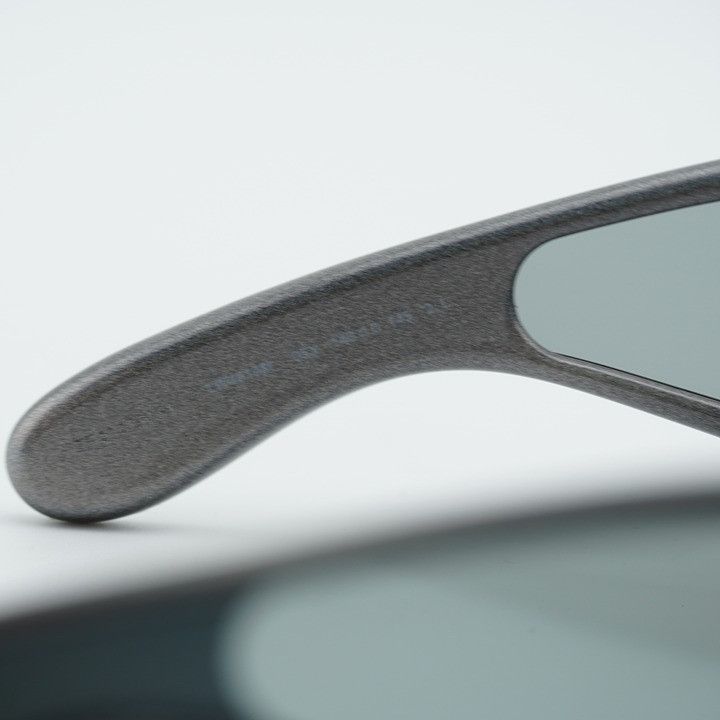 Loewe Loewe LW40108I O5X Sunglasses Metallic Grey Shield Frame Size ONE SIZE - 9 Thumbnail