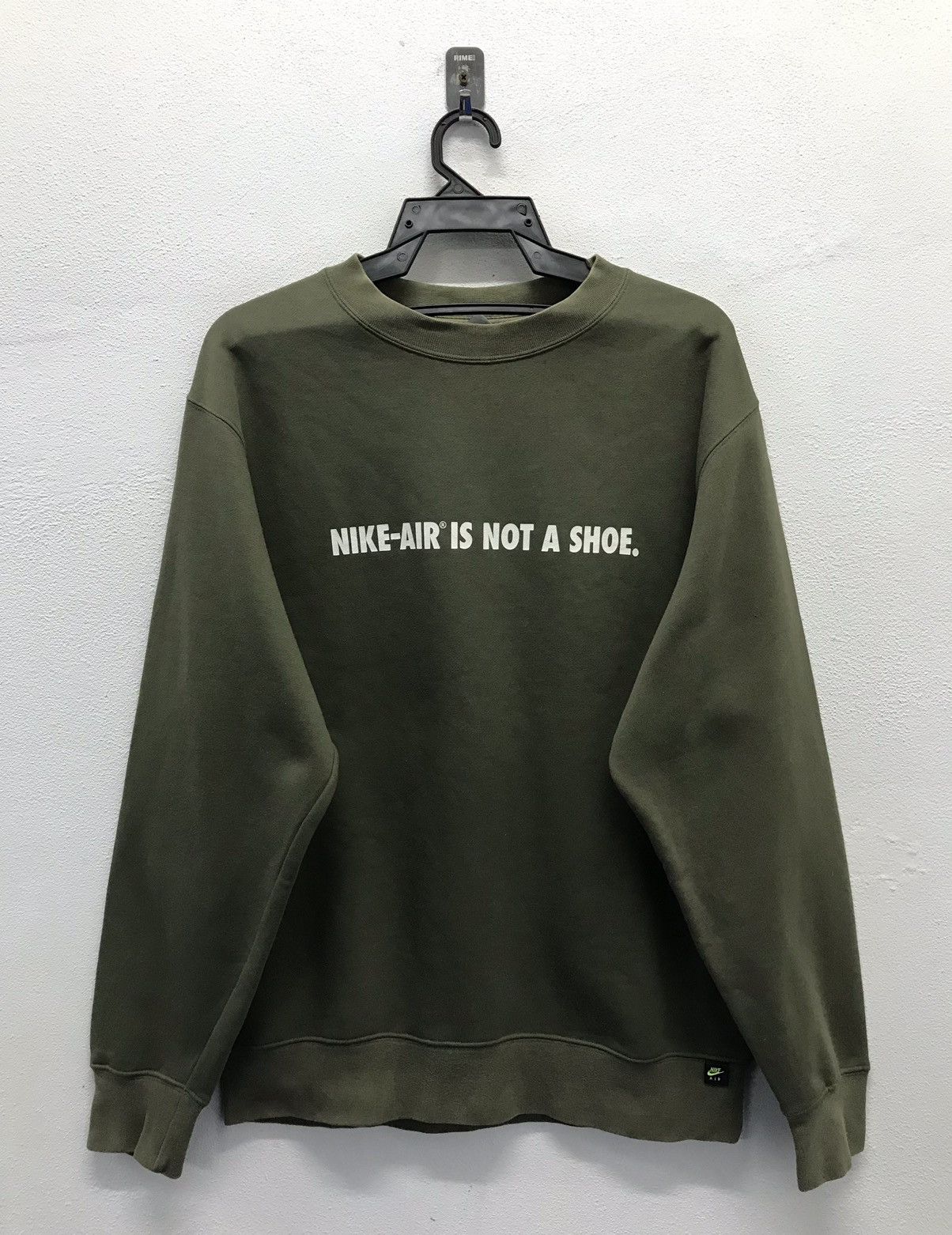 Nike × Vintage Vintage Nike Air Is Not A Shoe Sweatshirt Size US L / EU 52-54 / 3 - 1 Thumbnail