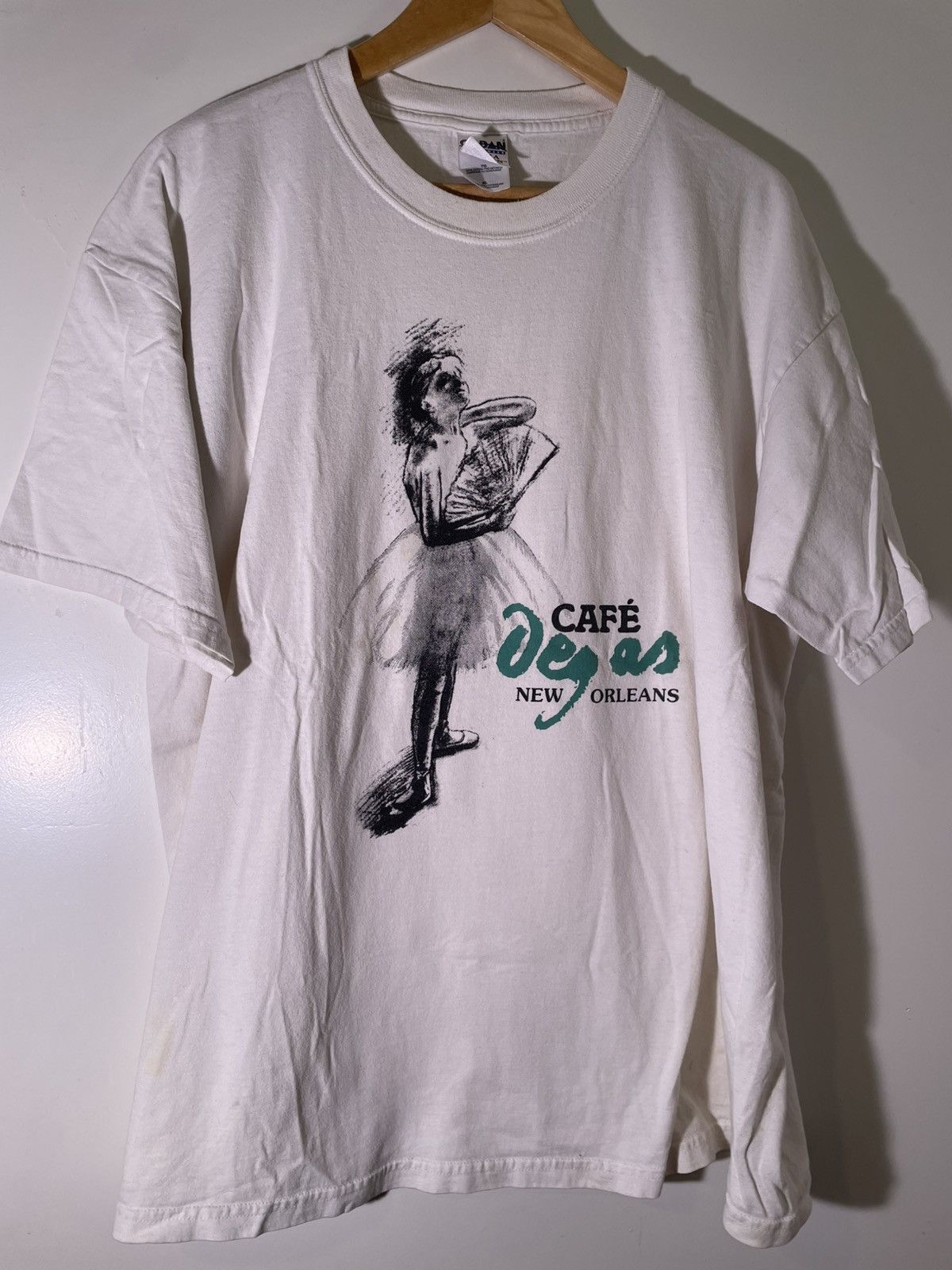 Vintage 90’s 2000’s Y2K VTG Vintage Cafe Degas New Orleans T Shirt Size US XL / EU 56 / 4 - 1 Thumbnail