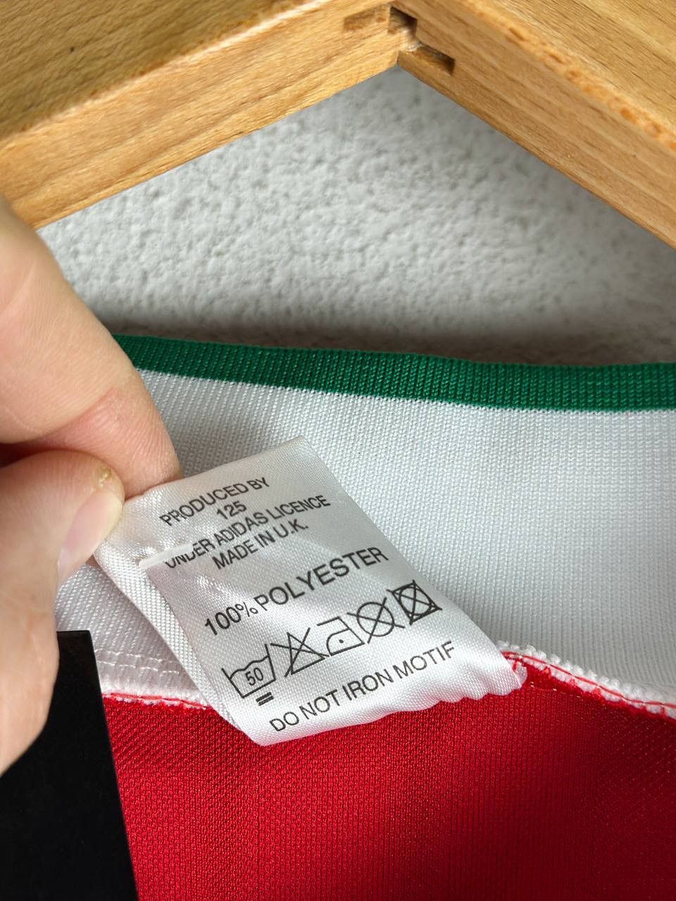 Adidas ADIDAS Liverpool Size US L / EU 52-54 / 3 - 5 Thumbnail