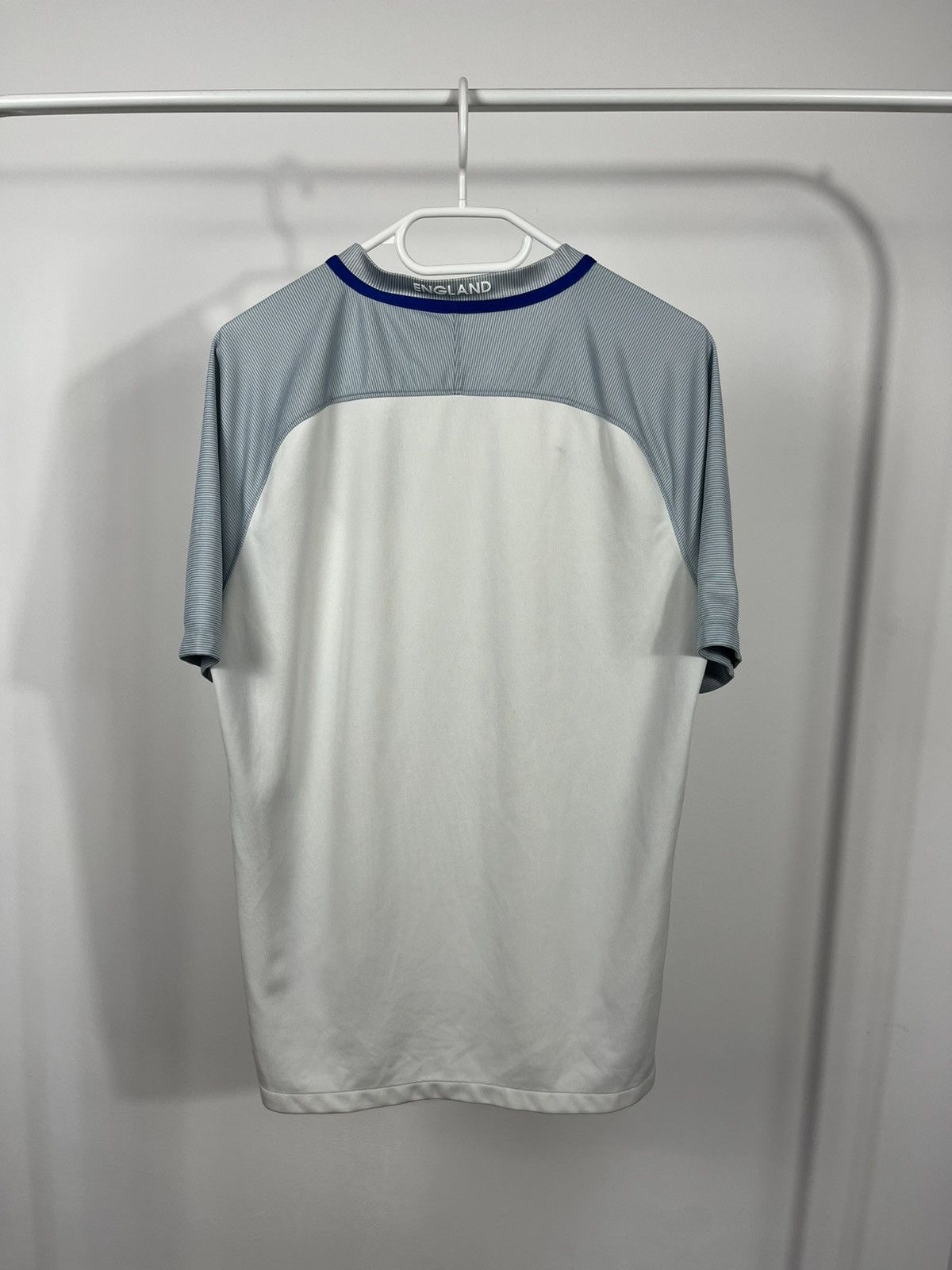 Nike Nike England Home Jersey 2016 Euro Dri-Fit Size M Size US M / EU 48-50 / 2 - 10 Thumbnail