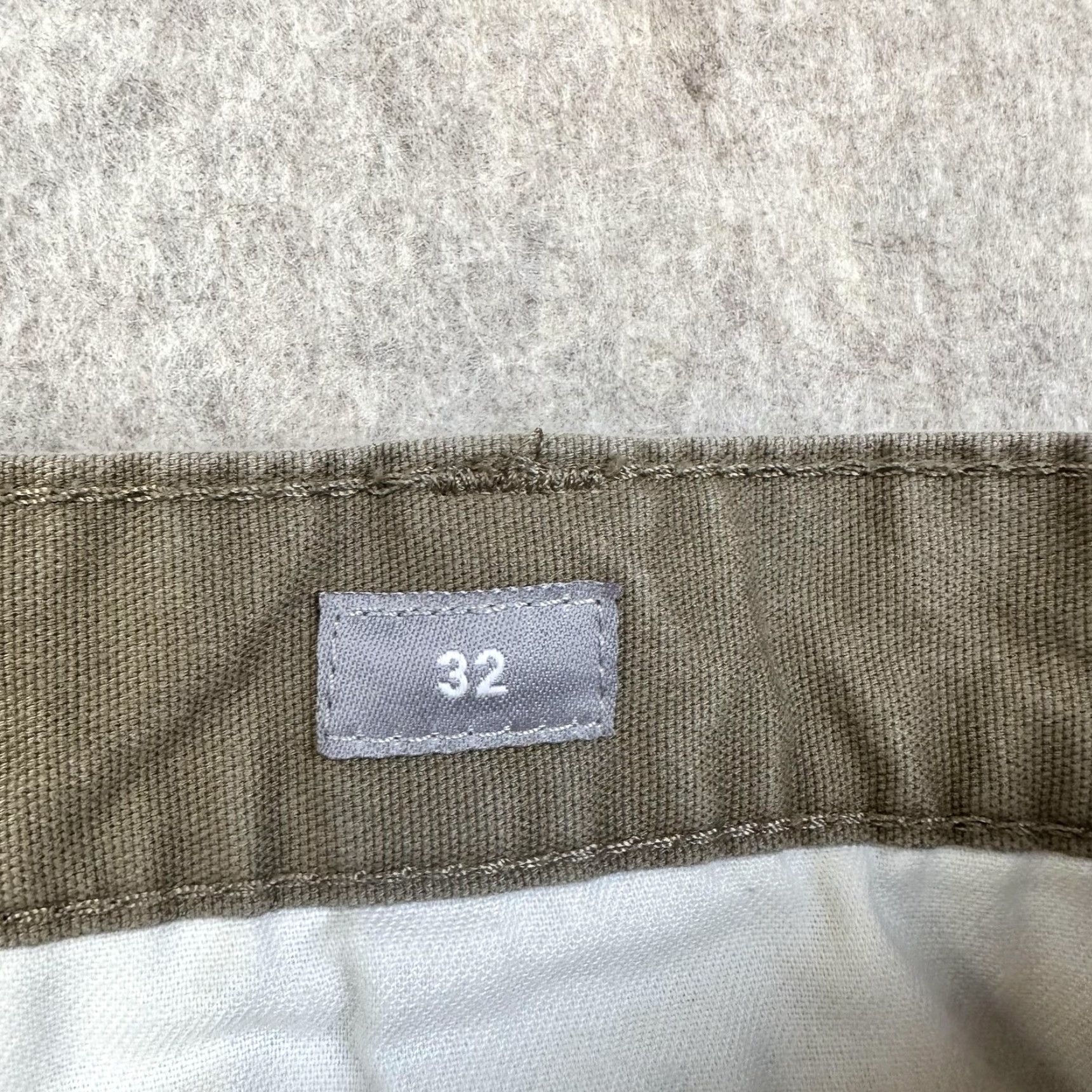 Ariat Ariat Shorts Mens 32 Olive Green Cargo Relaxed Canvas Pockets 11in Inseam Workwear Twill Casual Baggy Front Flat Front Mens Size US 32 / EU 48 - 3 Thumbnail