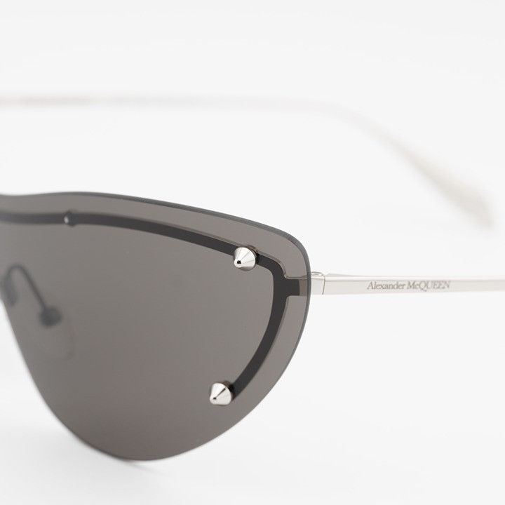Alexander McQueen Alexander McQueen AM0413S 007 Sunglasses Silver Shield Frame Size ONE SIZE - 3 Thumbnail
