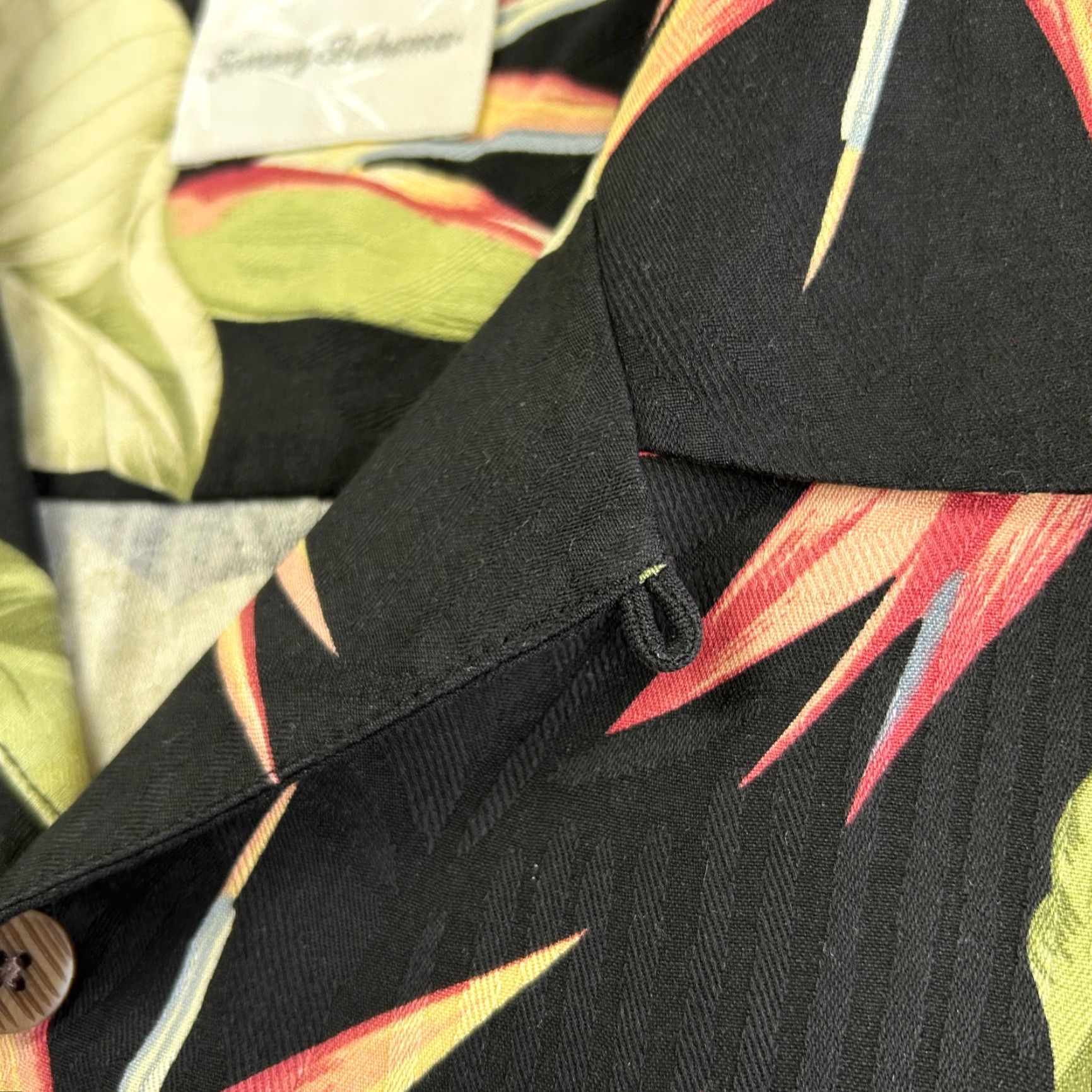 Tommy Bahama Tommy Bahama Silk Button-Up Shirt XL Hawaiian Bird of Paradise Black Size US XL / EU 56 / 4 - 4 Thumbnail
