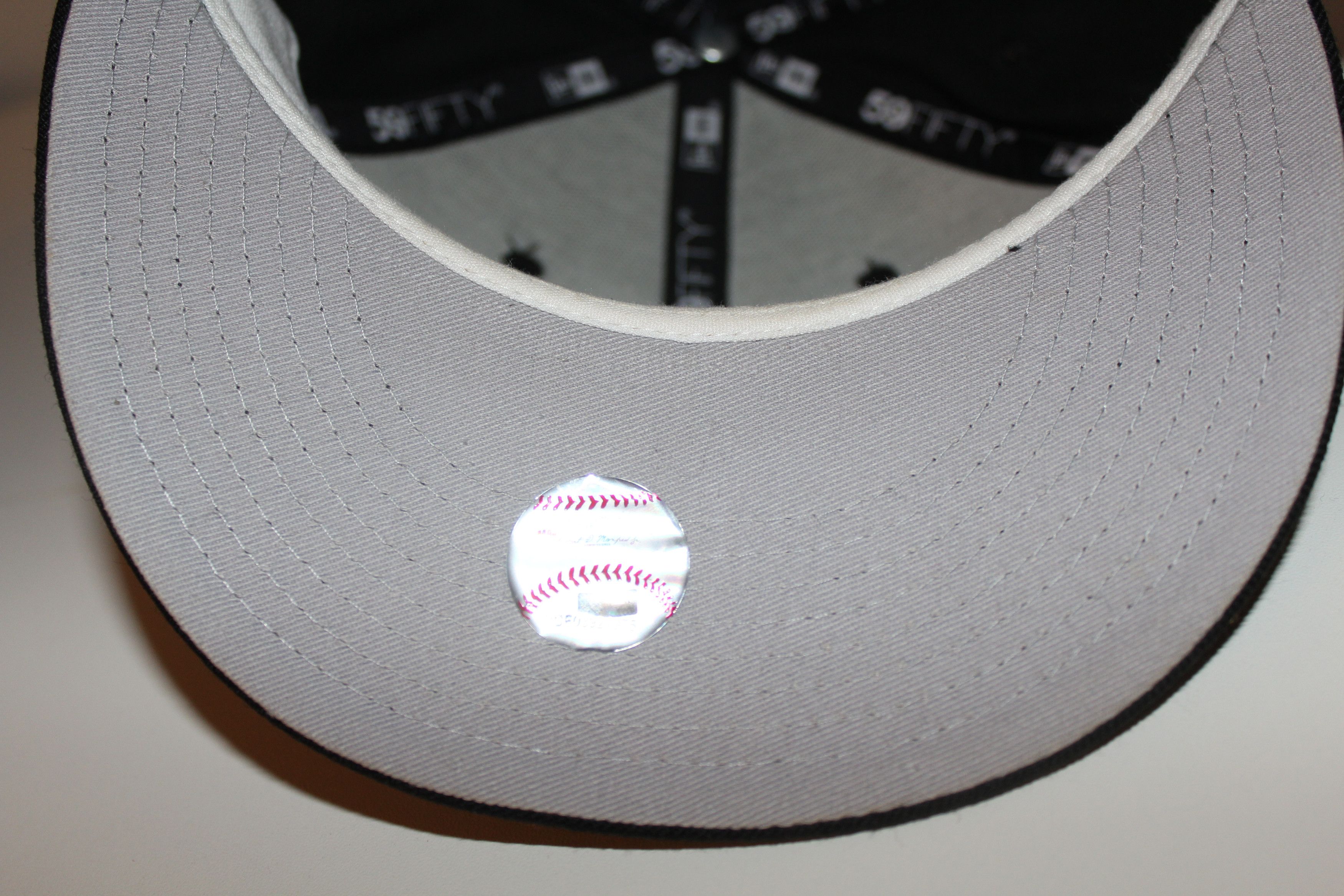 New Era New Era Black Fitted Hat Los Angeles Dodgers Size 7 1/4 Size ONE SIZE - 7 Thumbnail