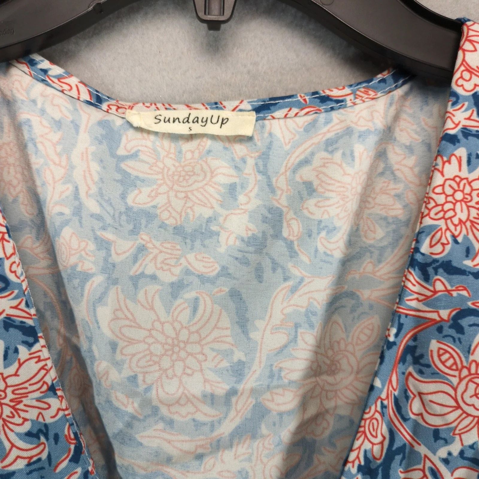 Other SundayUp Floral Tiered Midi Dress Sz S Puff Sleeves V-Neck Size S / US 4 / IT 40 - 3 Thumbnail