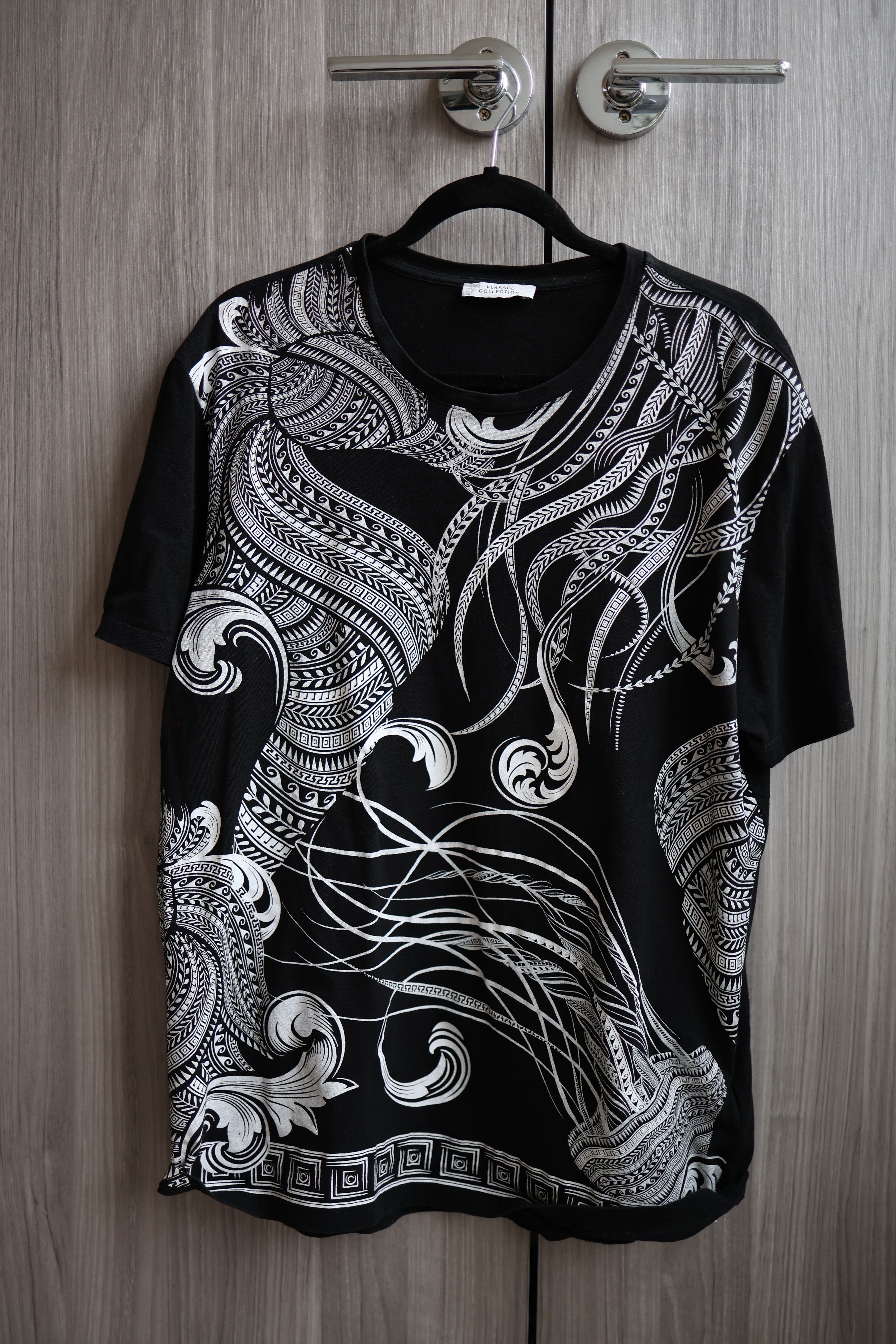 Versace Versace Collection Baroque Graphic Tee - Black - Size XL Size US XL / EU 56 / 4 - 1 Thumbnail