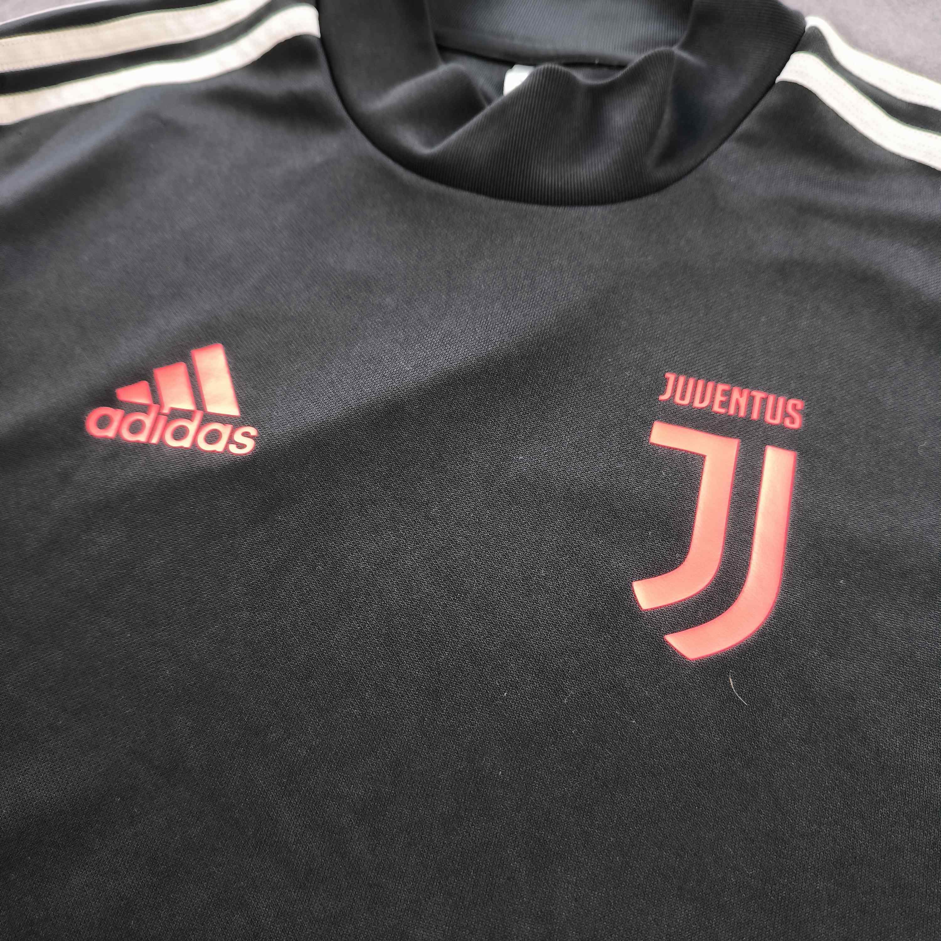 Adidas Juventus 2019-20 Adidas football training top size XS Size US XS / EU 42 / 0 - 3 Thumbnail