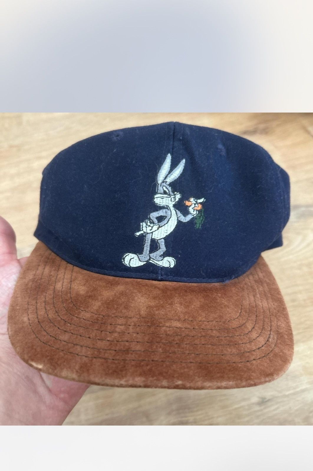Vintage × Warner Bros Vintage Warner Bros Store Bugs Bunny Nave brown suede hat Size ONE SIZE - 2 Thumbnail