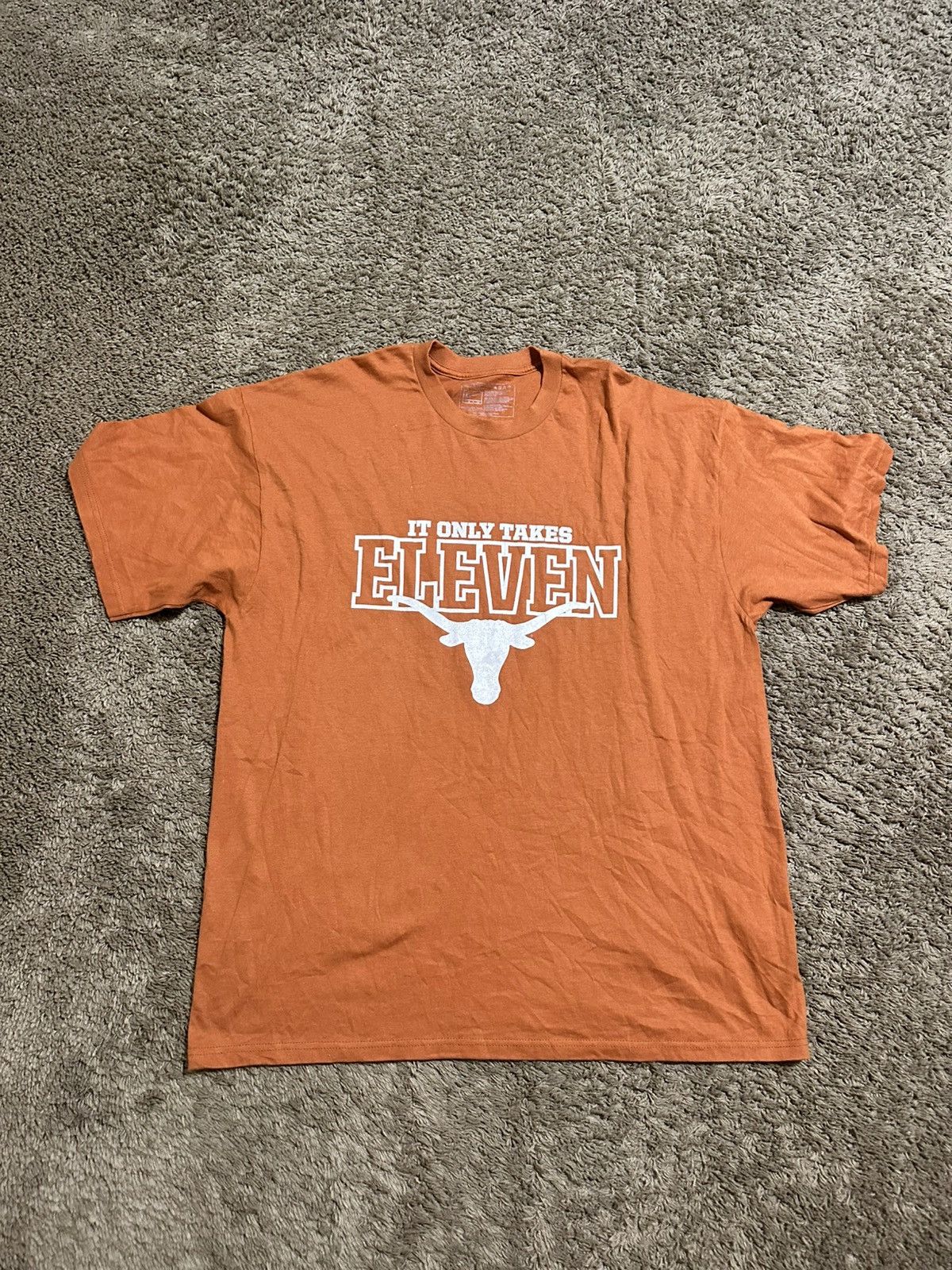 NCAA Vintage NCAA Texas Longhorns “Eleven” shirt 00s size xl Size US XL / EU 56 / 4 - 1 Thumbnail