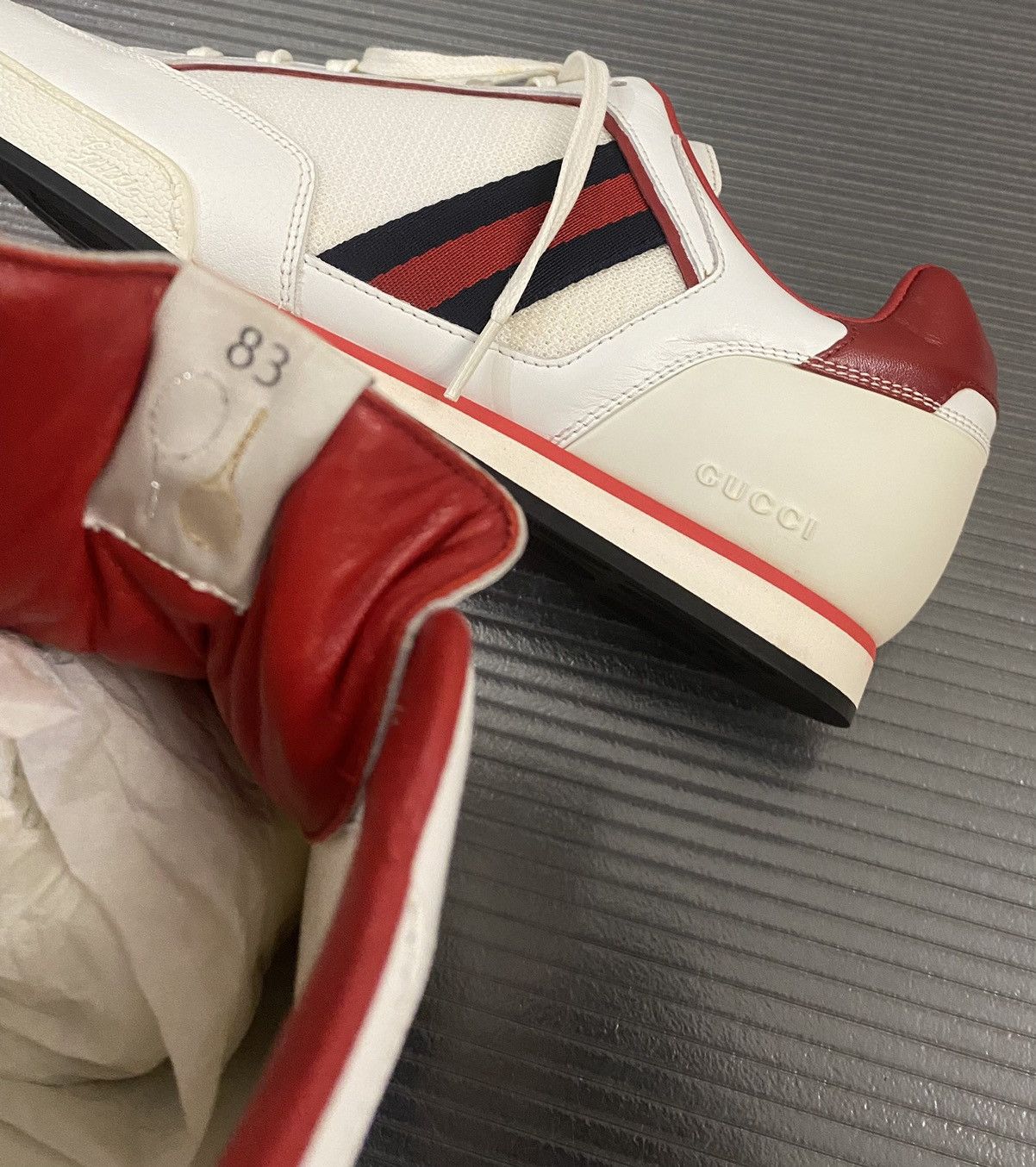 Gucci Gucci 🇮🇹 Great White/Red Tennis 83 Sneakers 10.5 NEW Size US 10.5 / EU 43-44 - 15 Thumbnail