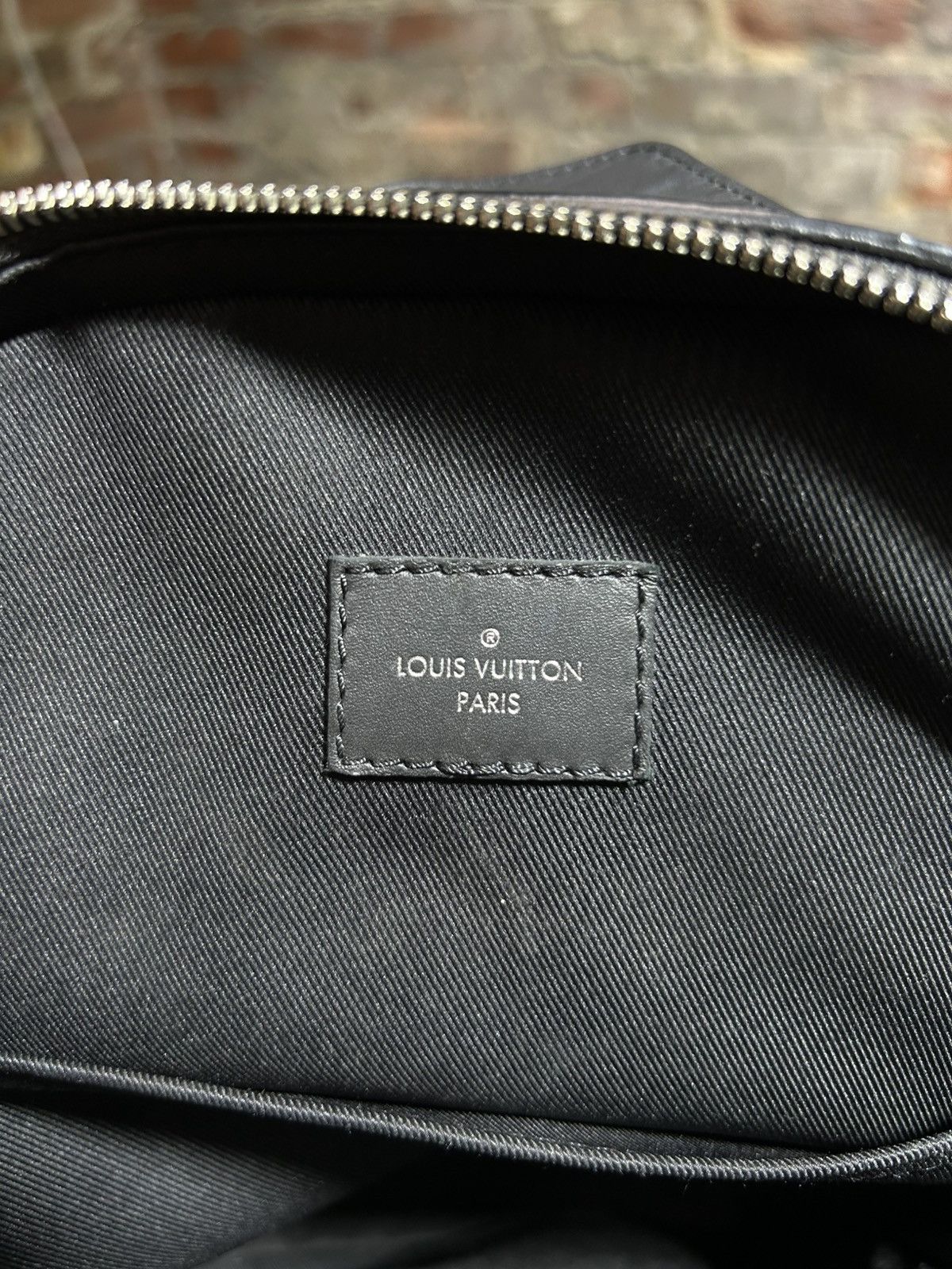Louis Vuitton Louis Vuitton Black Sling Bag Size ONE SIZE - 7 Thumbnail
