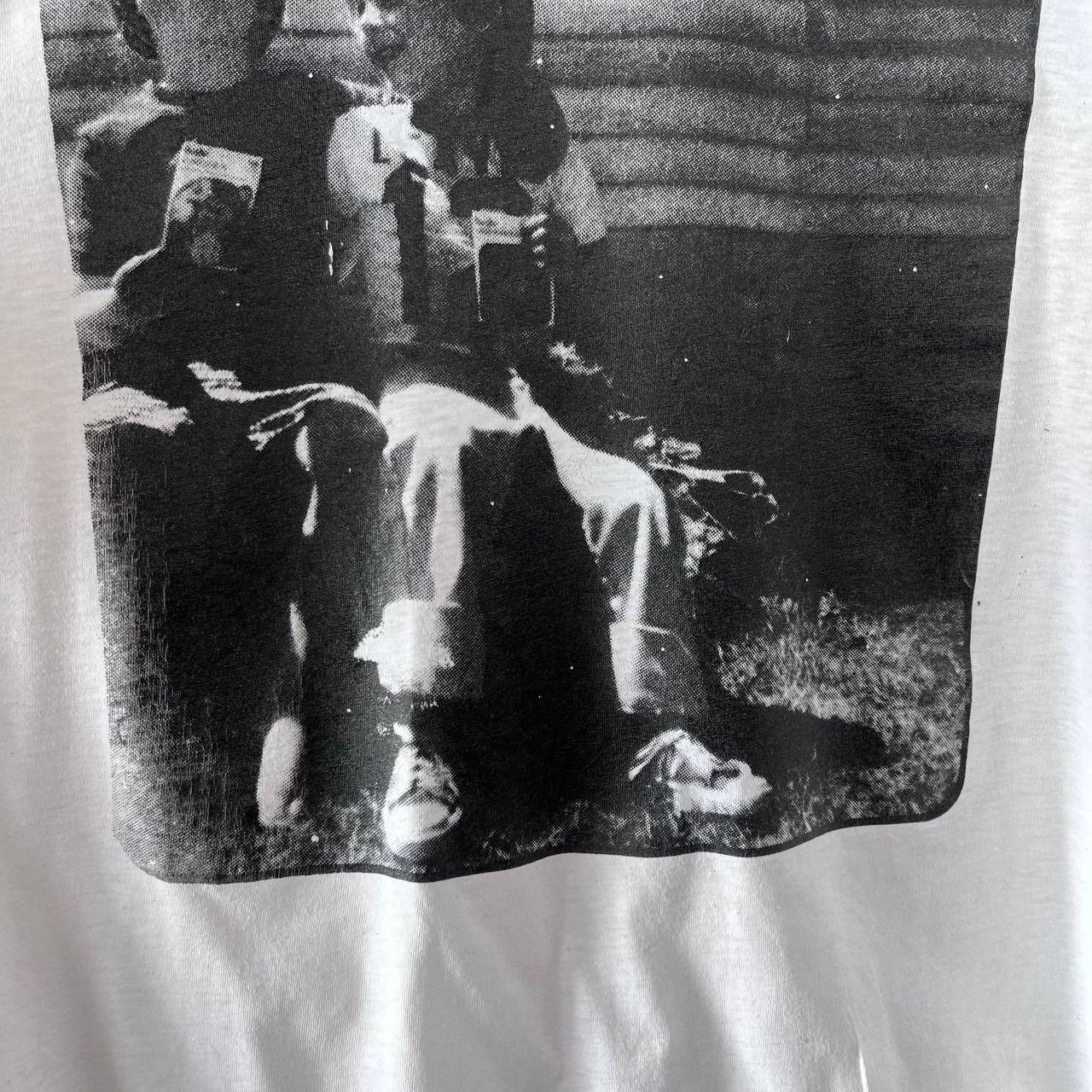 Band Tees Vintage 90s Weezer Band Alternative Punk Rock Music Tshirt Size US XL / EU 56 / 4 - 8 Thumbnail