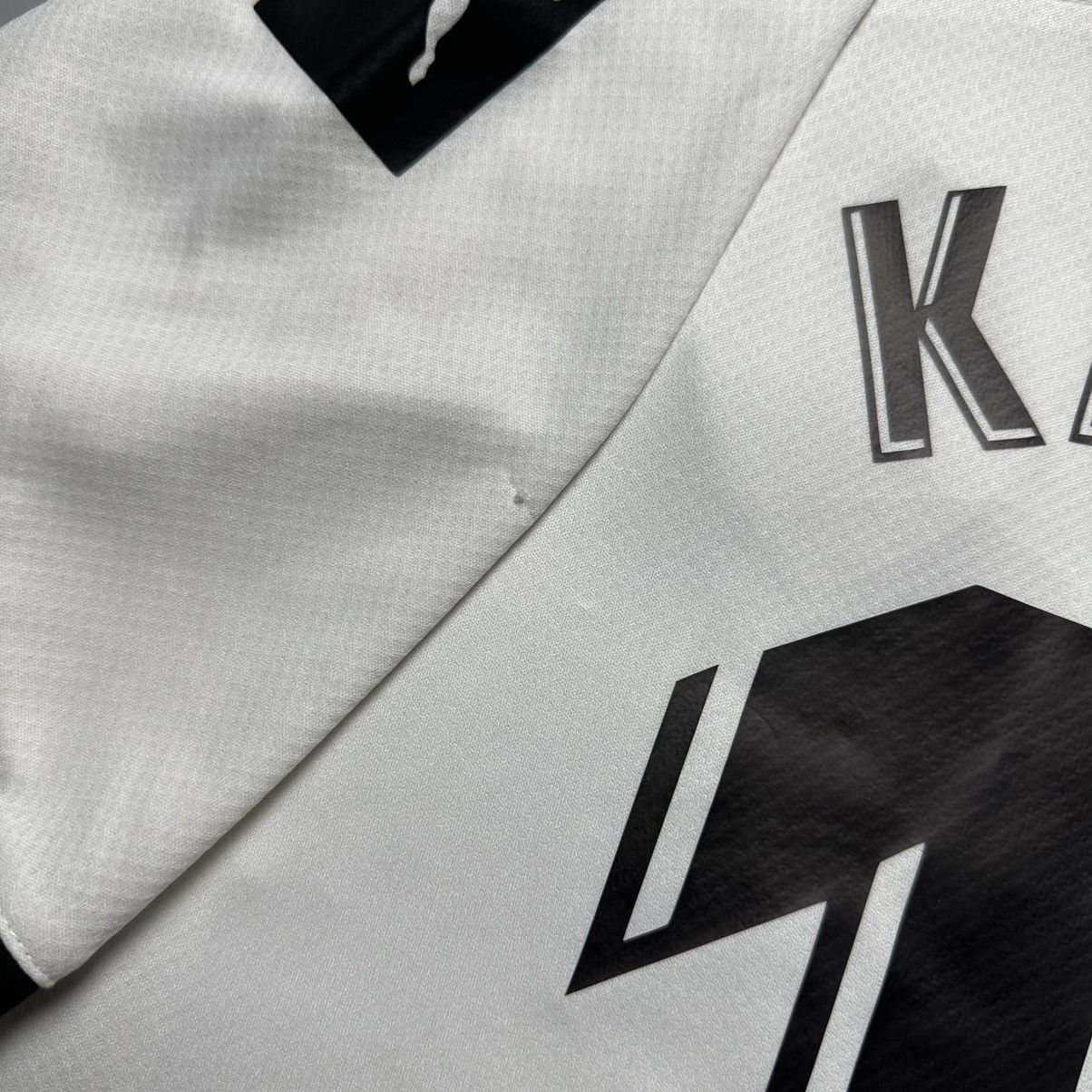 Puma VALENCIA PUMA 2019/2020 FOOTBALL HOME JERSEY #16 KANG IN Size US M / EU 48-50 / 2 - 13 Thumbnail
