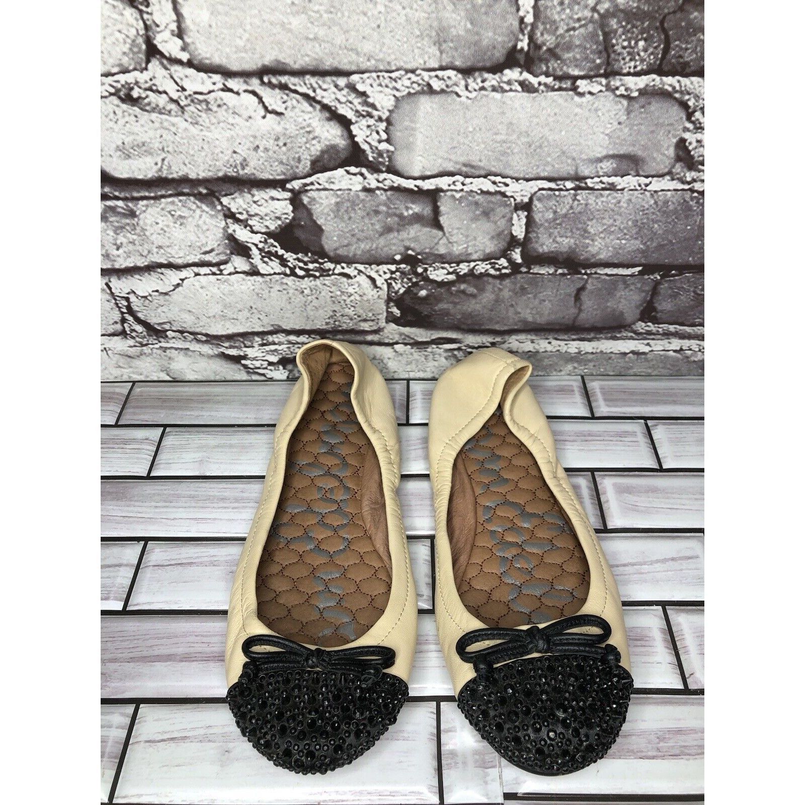 Sam Edelman Sam Edelman Beatrix Beige Leather Black Bow Studded Toe Ball Size US 7 / IT 37 - 10 Thumbnail