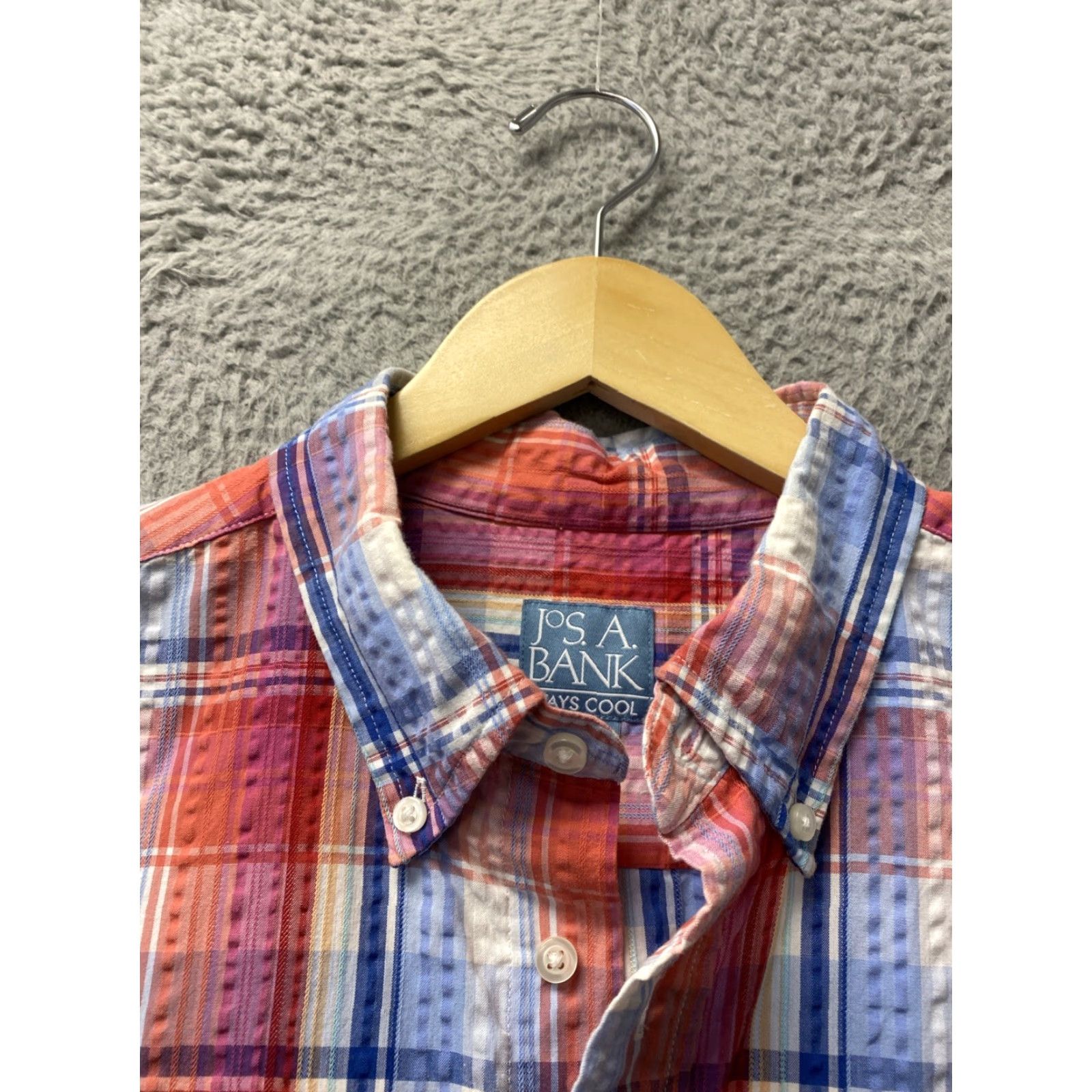 Jos. A. Bank Jos. A. Bank Button Down Shirt Sz L Light Blue Cotton Seersucker Modern Size US L / EU 52-54 / 3 - 5 Thumbnail