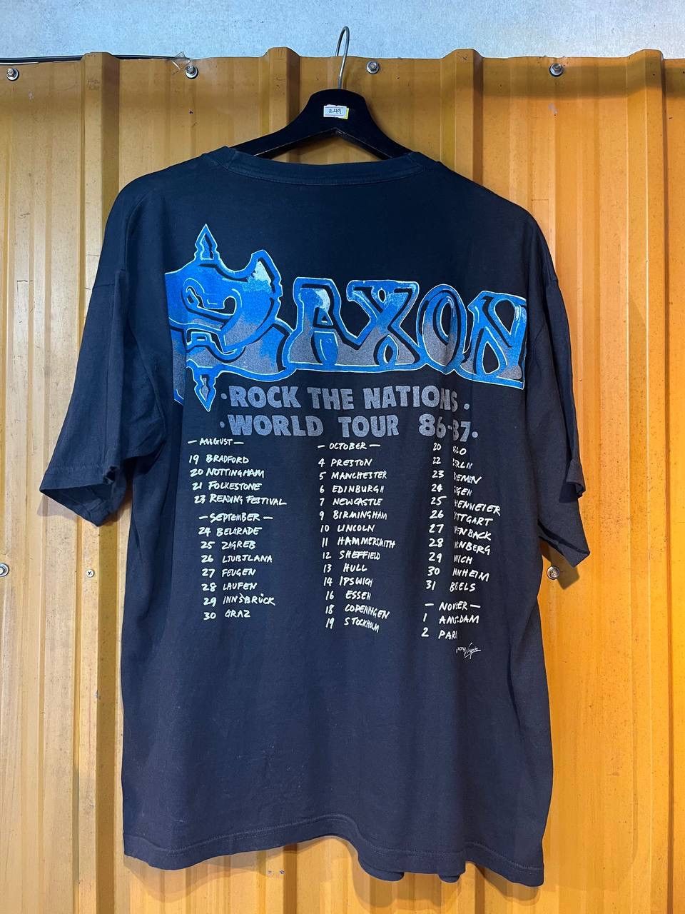 Band Tees VERY RARE SAXON TOUR 1986-87 Size US XL / EU 56 / 4 - 2 Thumbnail