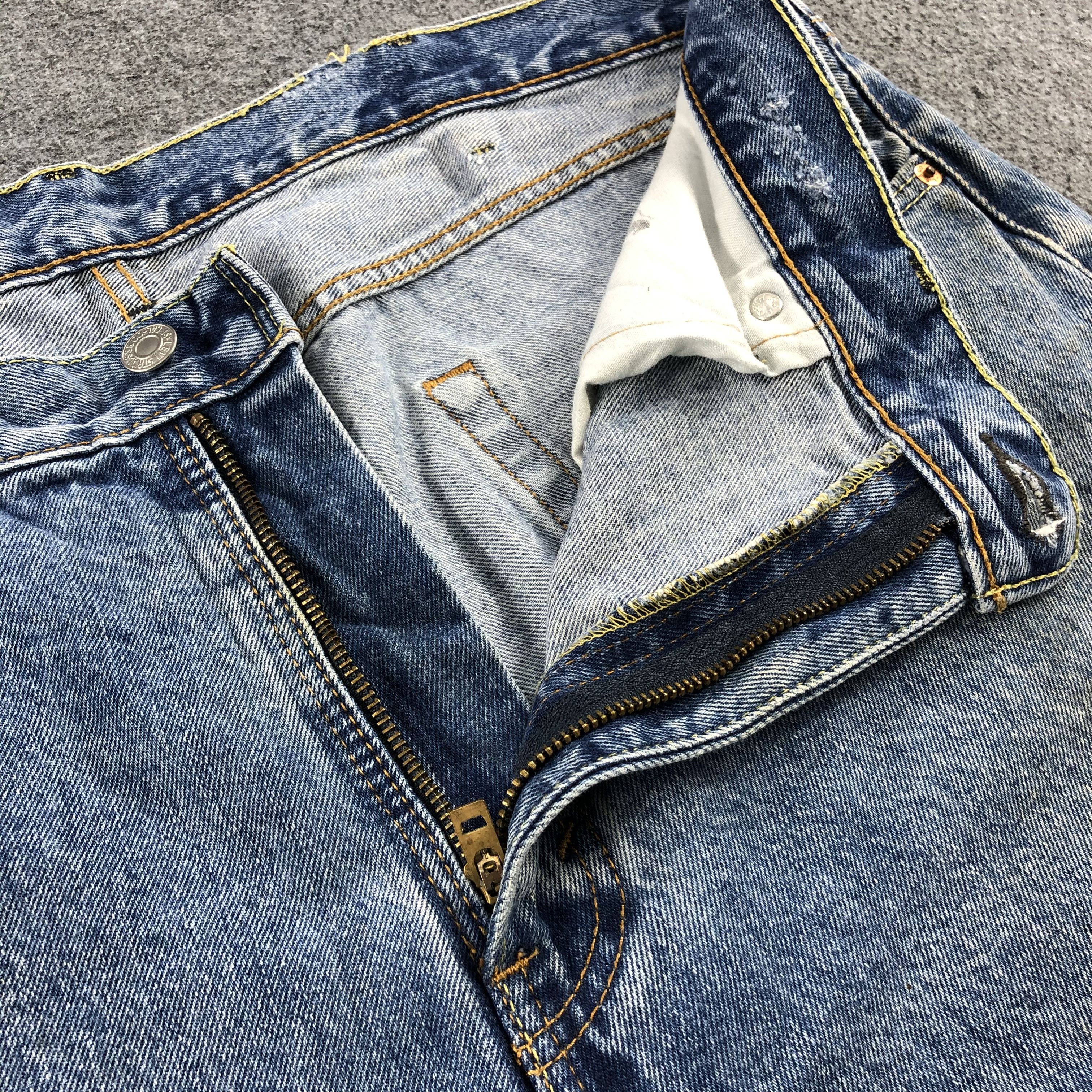 Levi's Vintage Blue Wash Levis 505 Jeans-J1716 Size US 39 - 11 Thumbnail