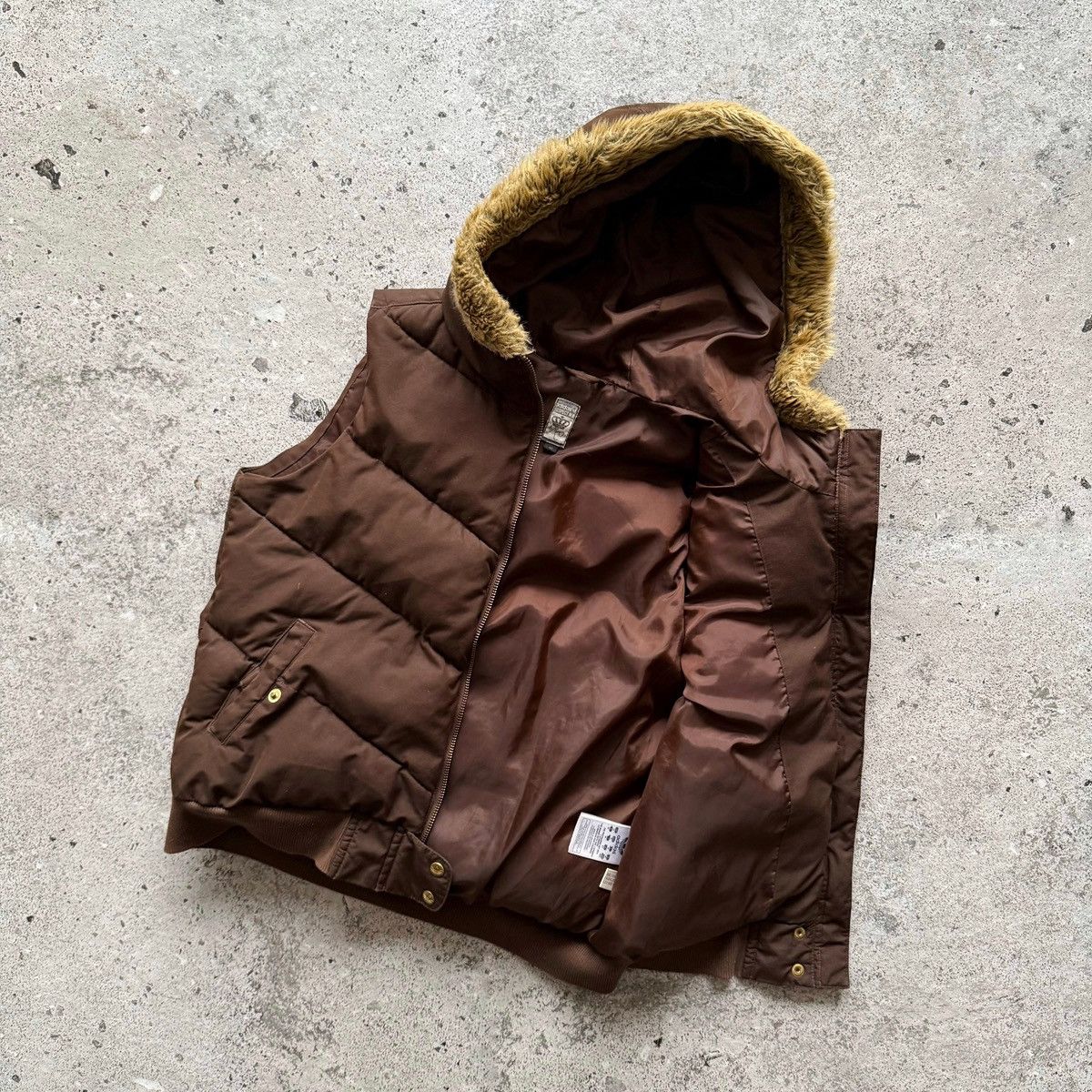 Adidas Adidas x Missy Elliott Vintage Womens Puffer Vest Brown Fur Size M / US 6-8 / IT 42-44 - 3 Thumbnail