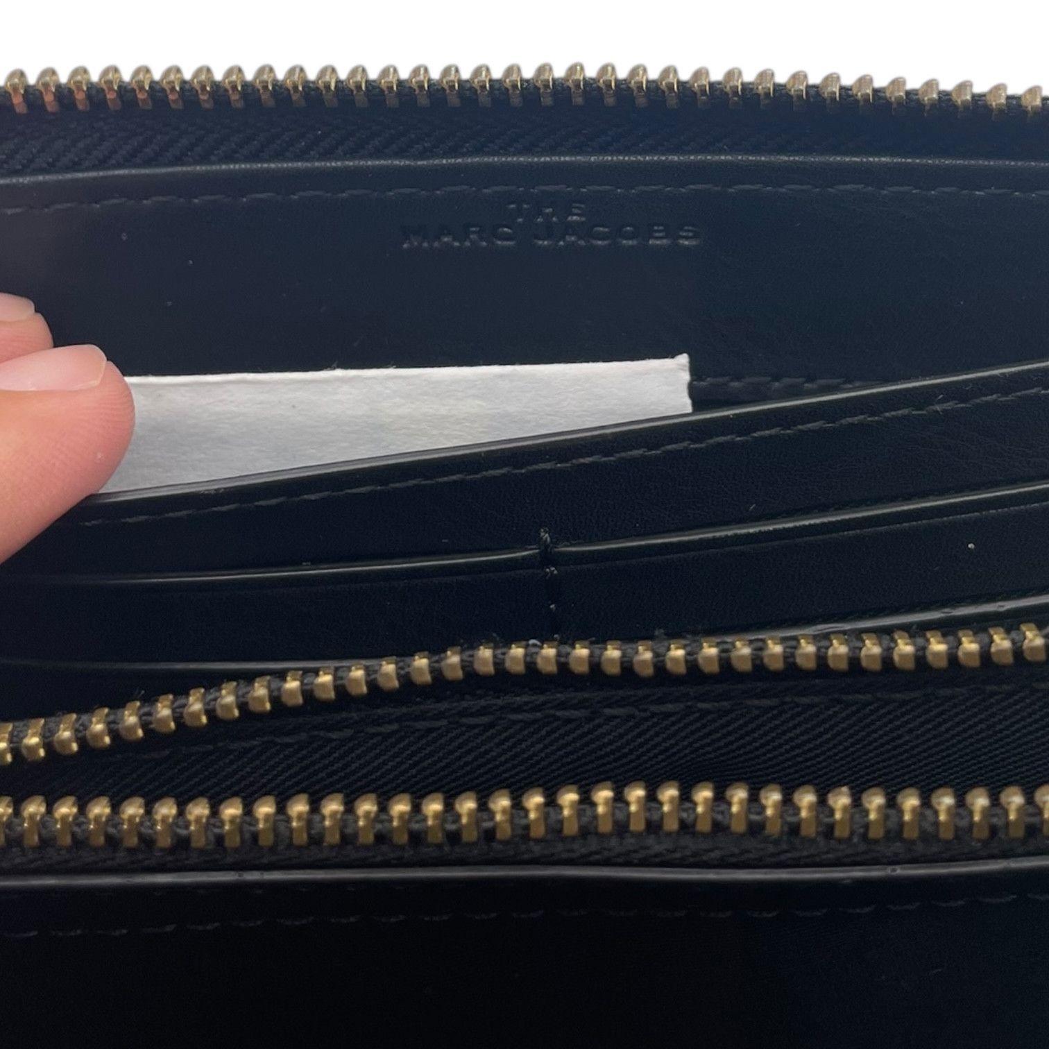 Marc Jacobs Marc Jacobs Leather Wallet Zip Around Black Size ONE SIZE - 5 Thumbnail