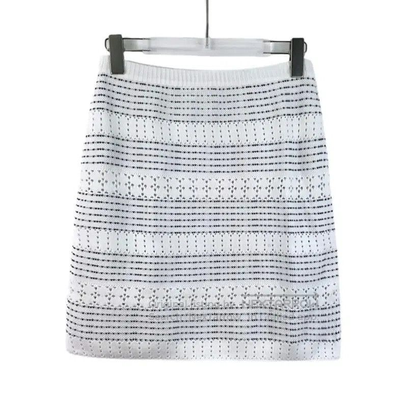 Chanel Chanel Colorblock Cotton Mini Skirt . Size 22" - 2 Thumbnail