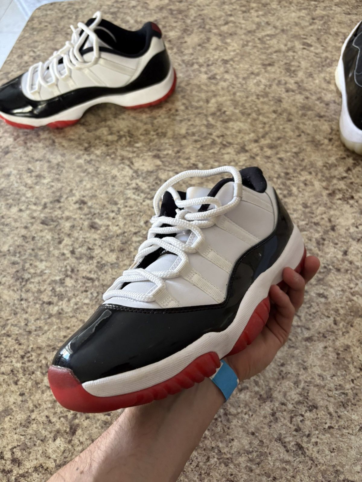Jordan Brand Jordan 11 bred low Size US 10 / EU 43 - 3 Thumbnail