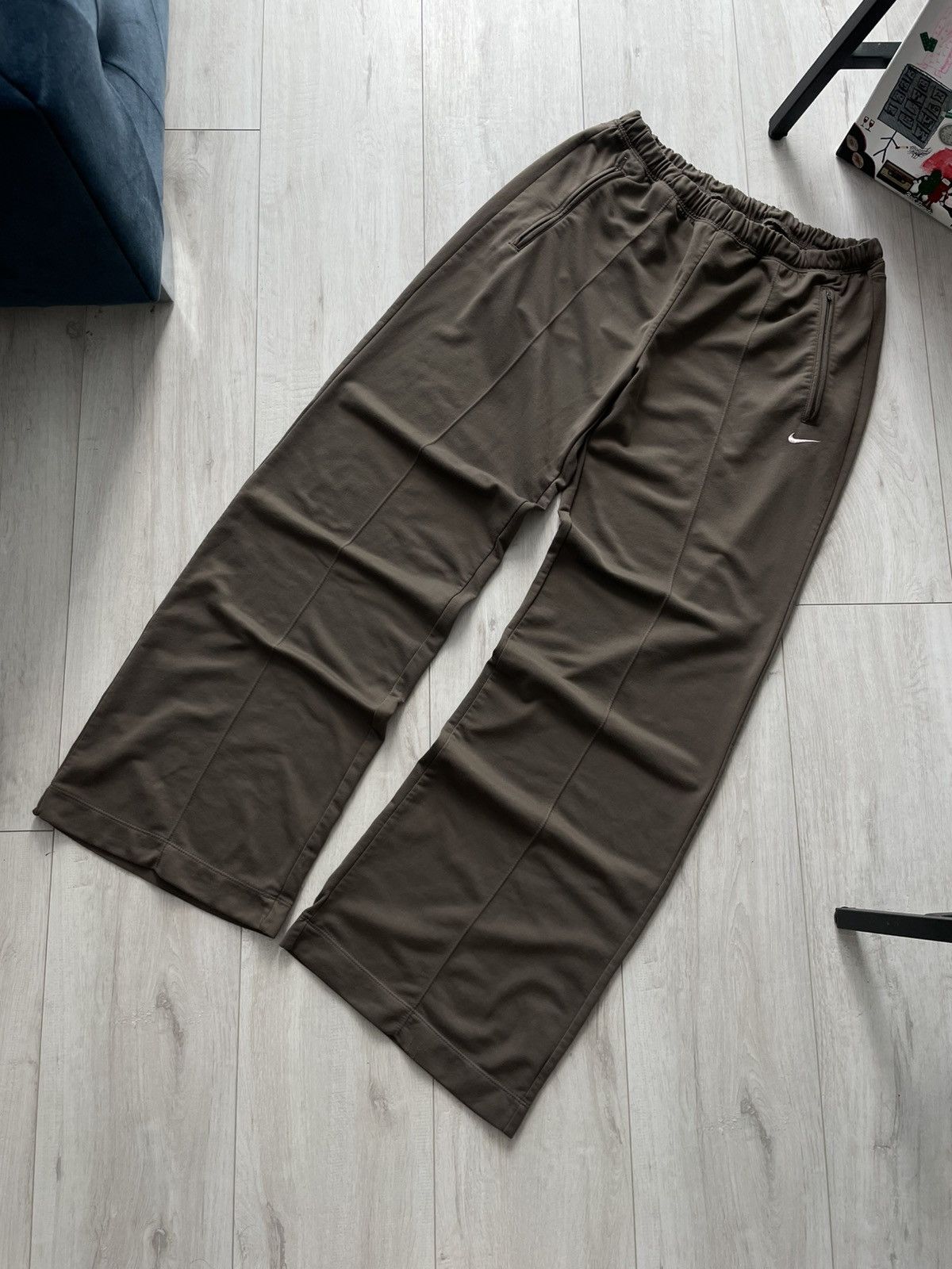 Nike Vintage Nike 00’s Baggy Sweatpants Y2K Brown Swoosh RARE Size 27" / US 4 / IT 40 - 2 Thumbnail