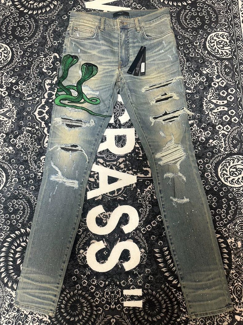 Amiri Amiri embroidered patched distressed blue jeans Size US 32 / EU 48 - 1 Thumbnail