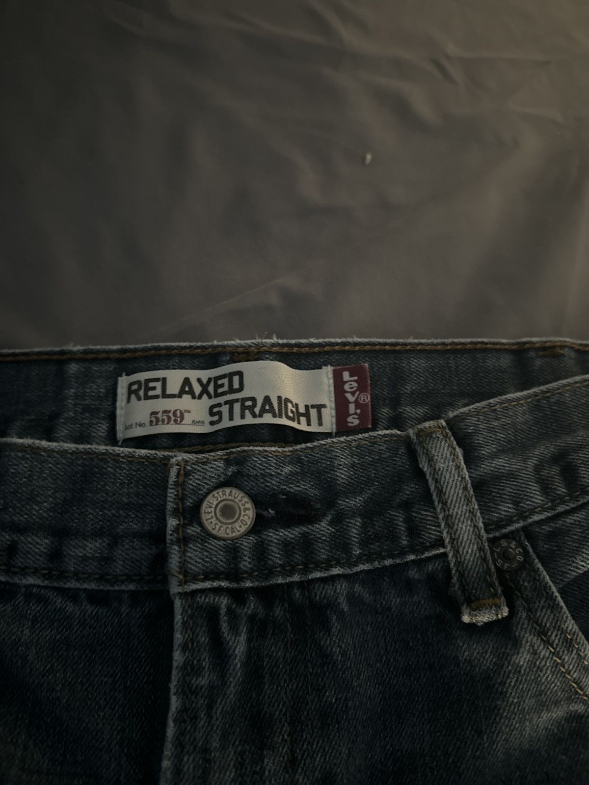 Levi Men’s Relaxed Straight Fit 559